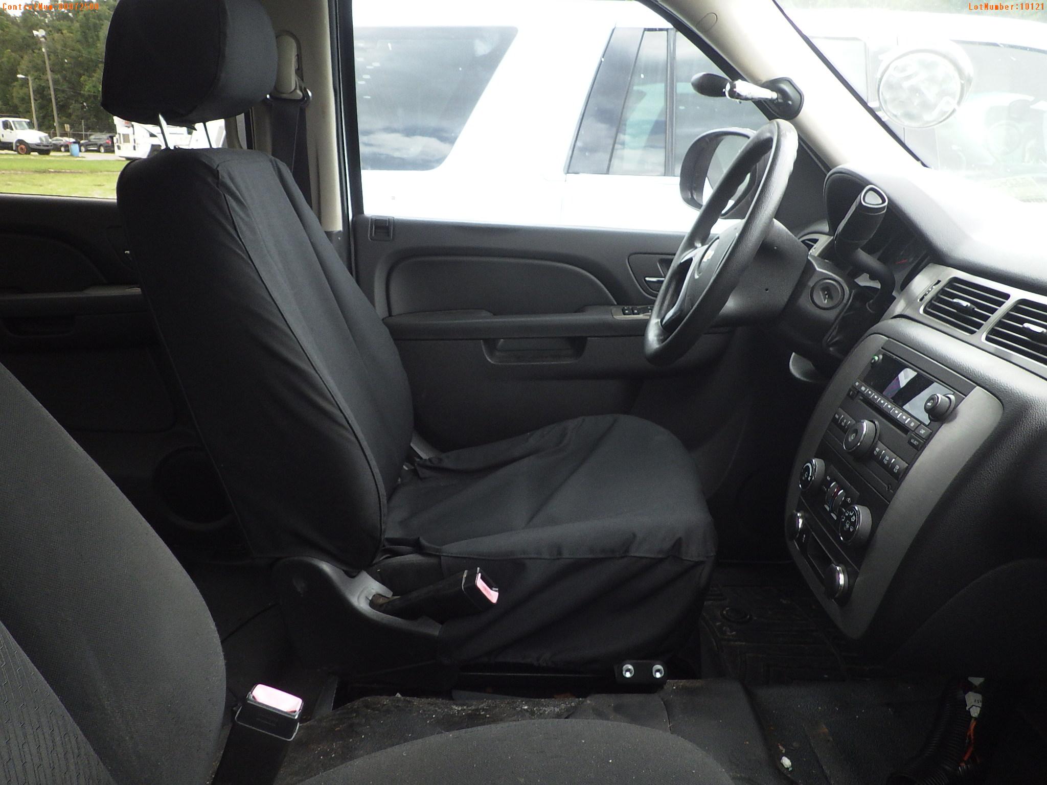 7-10121 (Cars-SUV 4D)  Seller: Gov-Pinellas County Sheriffs Ofc 2013 CHEV TAHOE