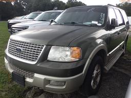 8-06152 (Cars-SUV 4D)  Seller: Florida State F.D.L.E. 2005 FORD EXPEDITIO