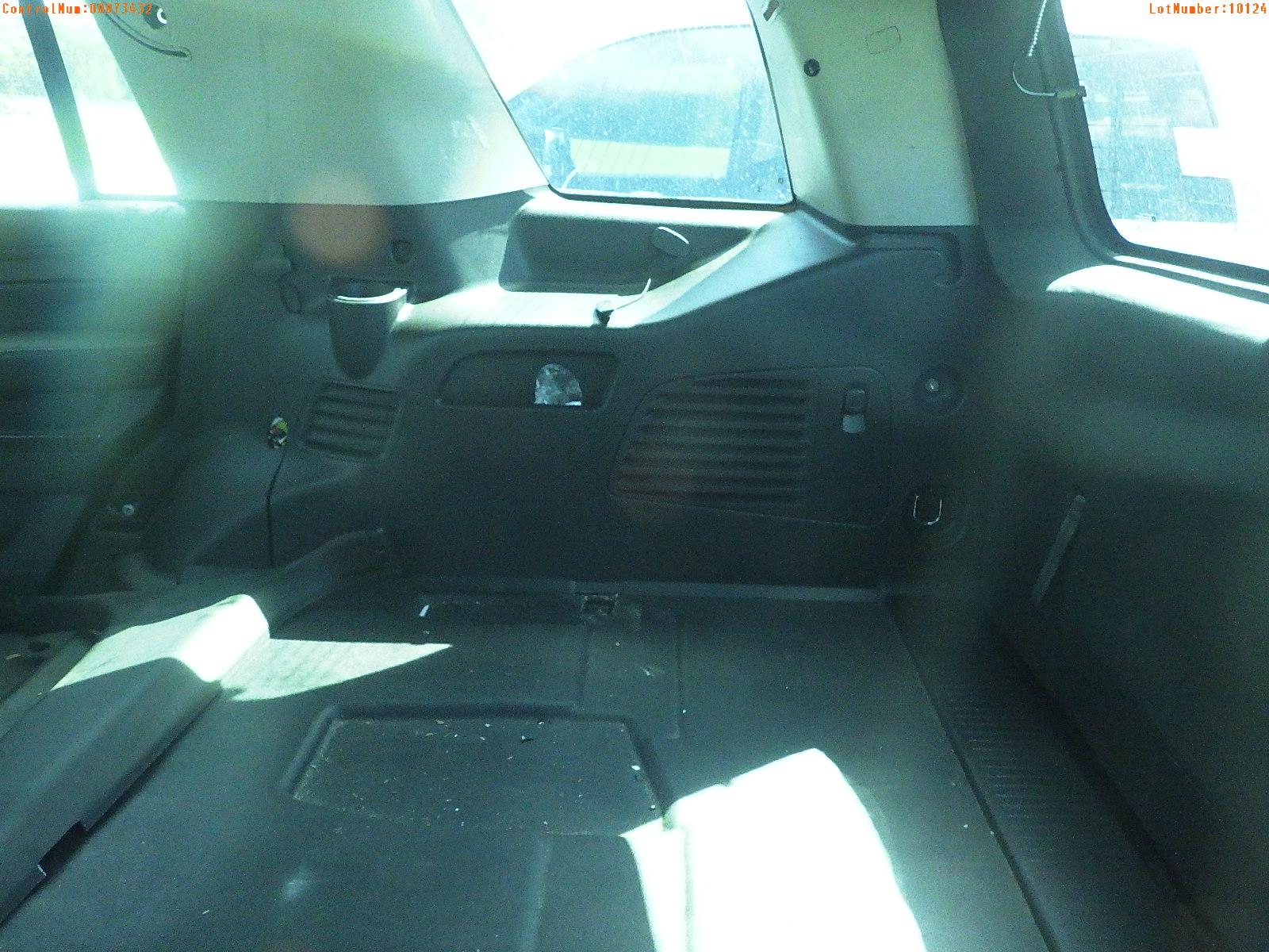 8-10124 (Cars-SUV 4D)  Seller: Gov-Pinellas County Sheriffs Ofc 2015 CHEV TAHOE