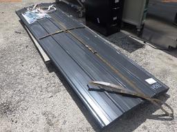 4-04304 (Equip.-Materials)  Seller:Private/Dealer METAL 11.81 x 37.4 INCH ROOF P