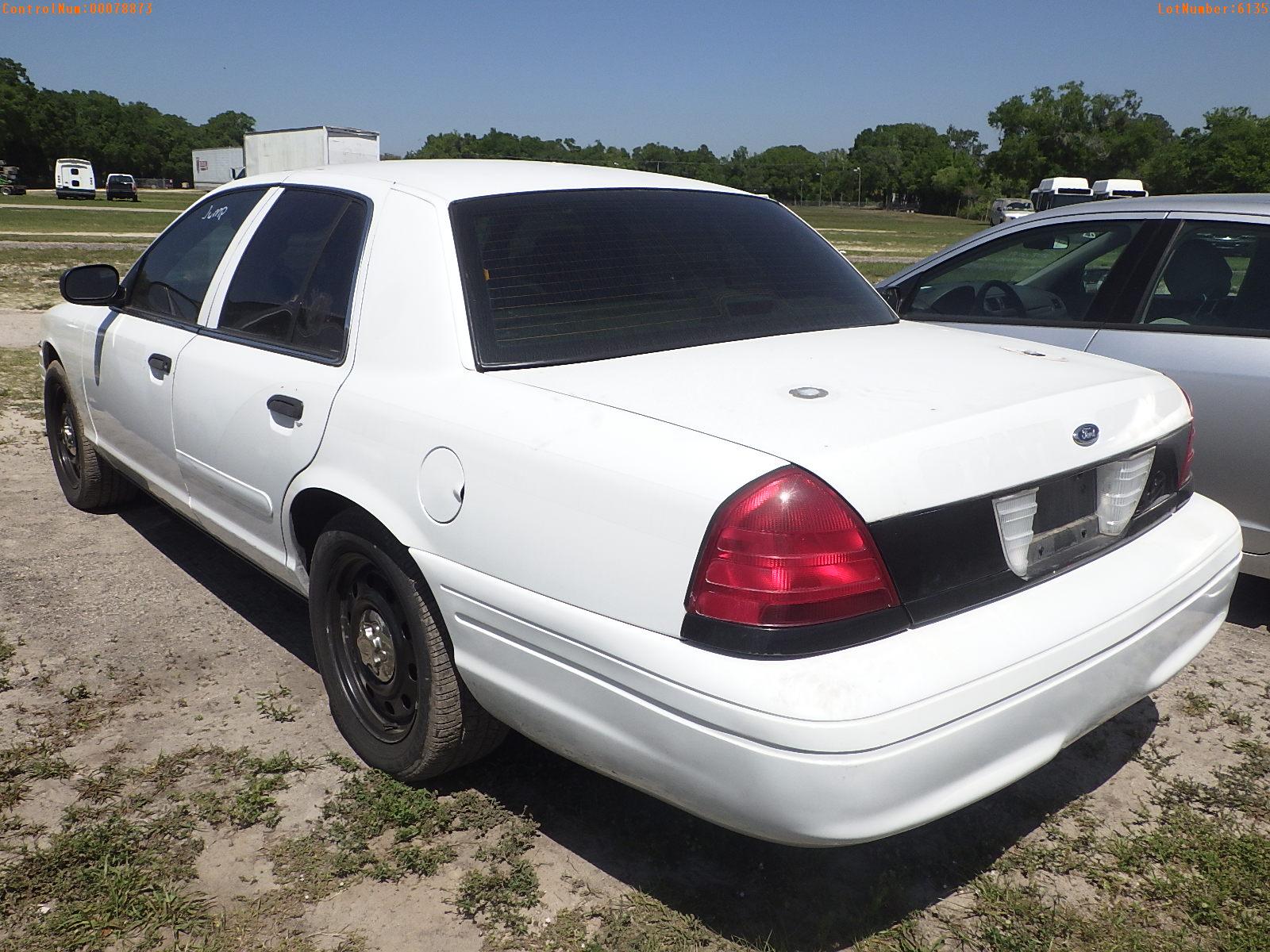 4-06135 (Cars-Sedan 4D)  Seller: Florida State A.C.S. 2007 FORD CROWNVIC