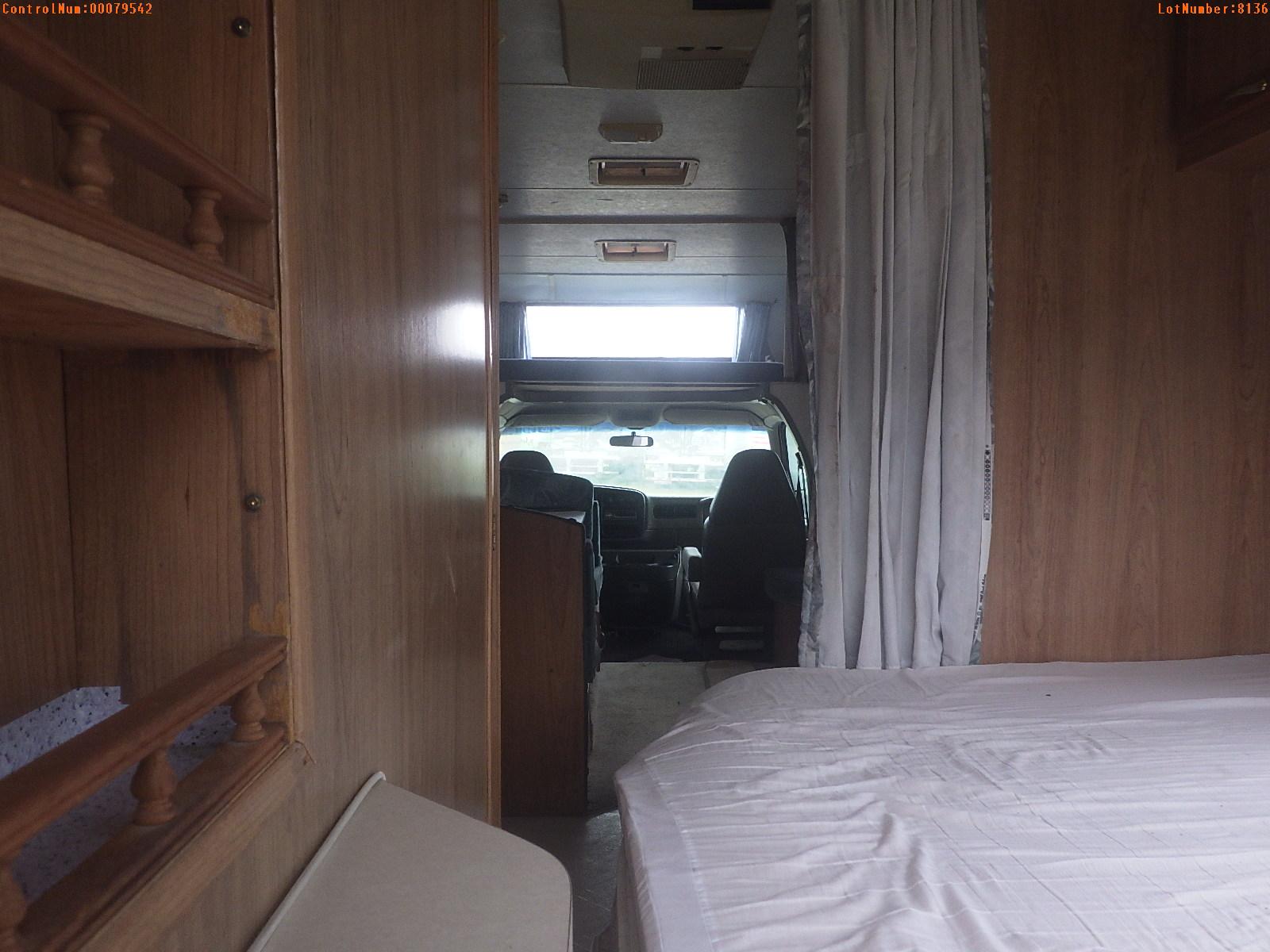 4-08136 (Cars-Motorhome)  Seller:Private/Dealer 2000 COAH CATALINA