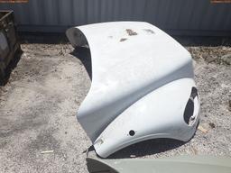 5-04262 (Equip.-Parts & accs.)  Seller:Private/Dealer ASSORTED TRUCK HOODS AND P