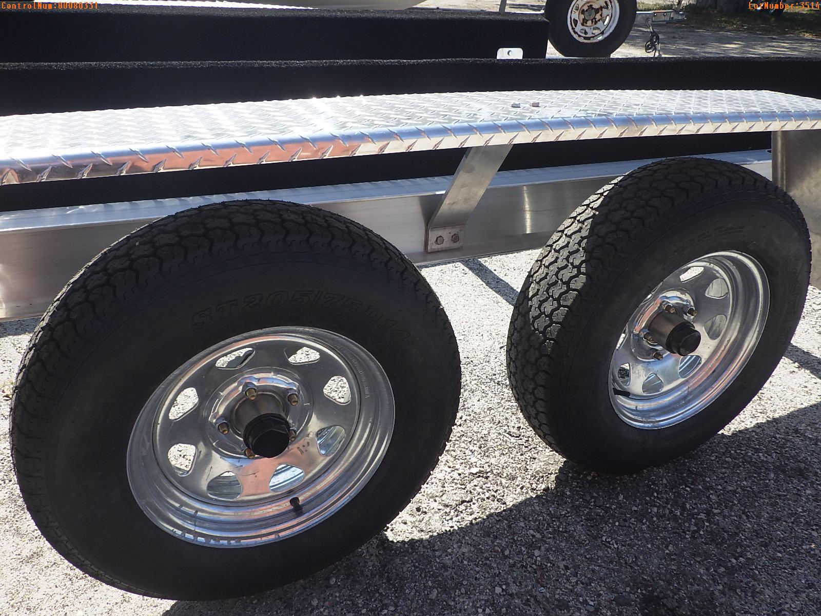 5-03514 (Trailers-Boat)  Seller:Private/Dealer LOADMASTER TANDEM AXLE ALUMINUM B