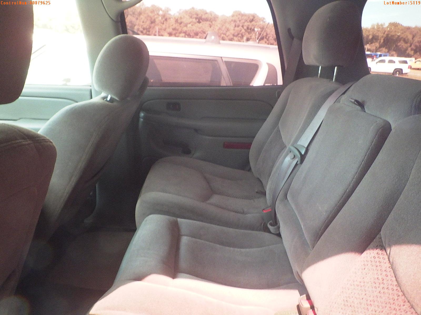 5-05119 (Cars-SUV 4D)  Seller:Private/Dealer 2005 CHEV TAHOE