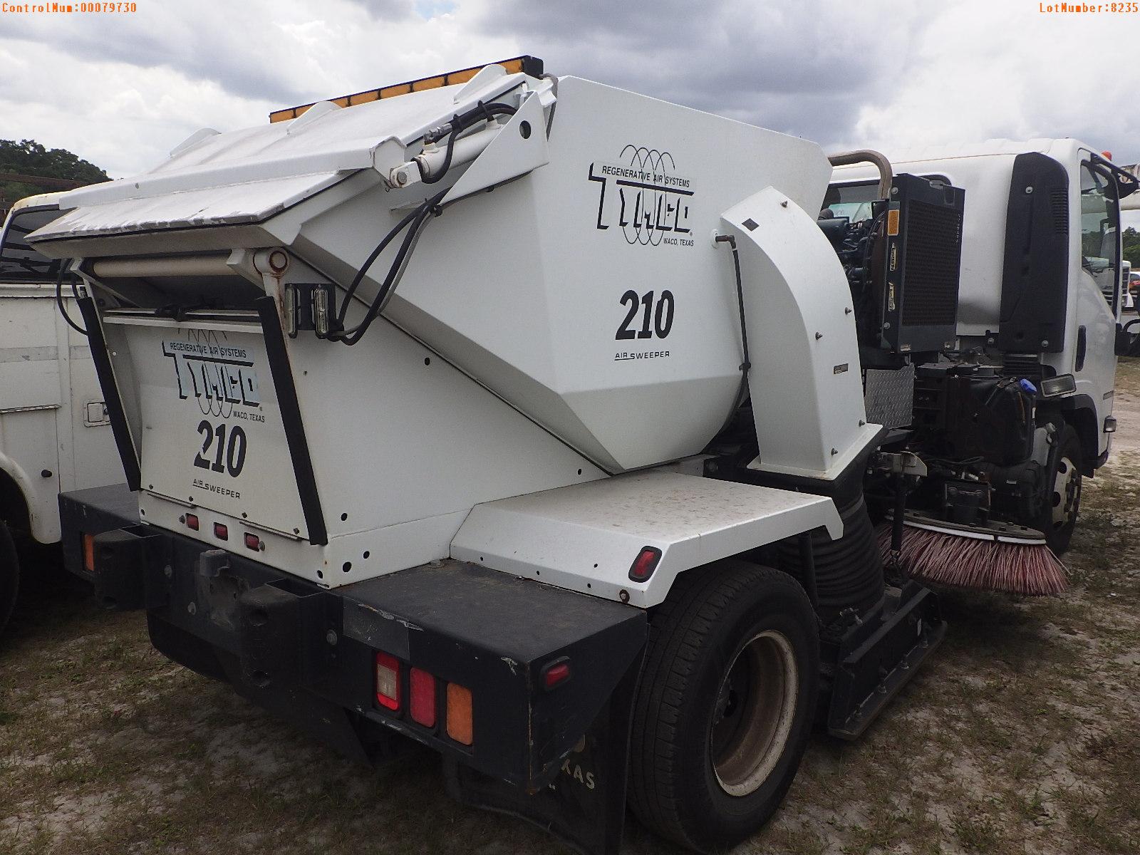 5-08235 (Trucks-Sweeper)  Seller: Gov-Hillsborough Aviation Authorit 2014 ISUZ N