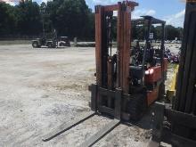 6-01704 (Equip.-Fork lift)  Seller:Private/Dealer TOYOTA FORKLIFT NO TANK