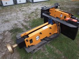 10-12211 (Equip.-Implement misc.)  Seller:Private/Dealer GIYI QUICK CONNECT SKID