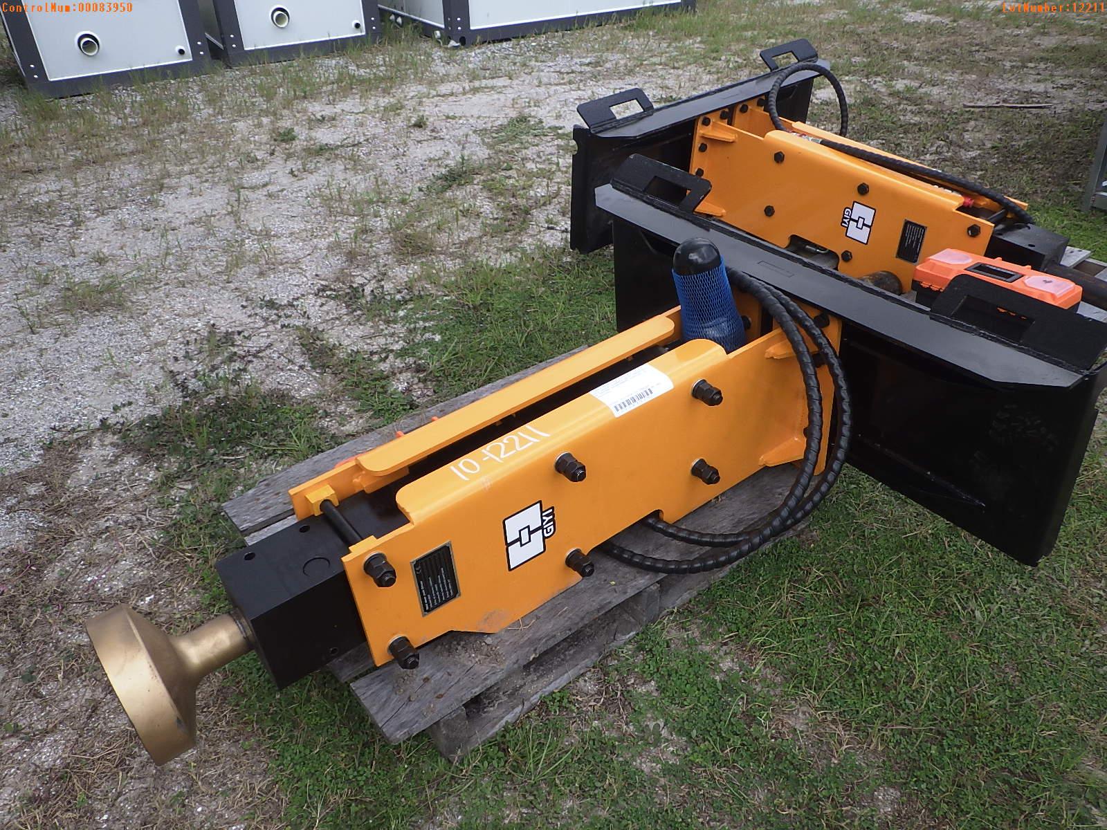 10-12211 (Equip.-Implement misc.)  Seller:Private/Dealer GIYI QUICK CONNECT SKID