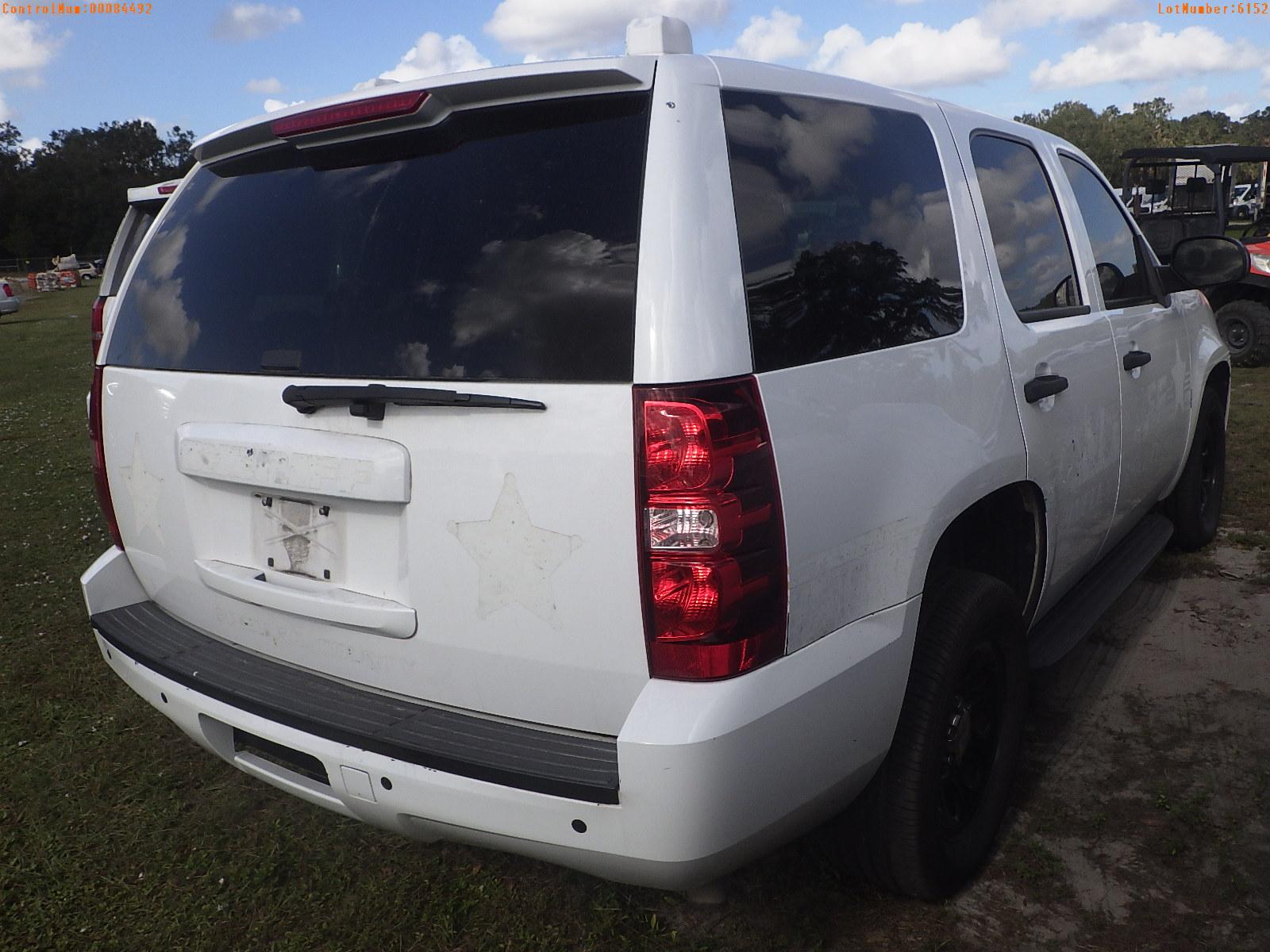 11-06152 (Cars-SUV 4D)  Seller: Gov-Pinellas County Sheriffs Ofc 2013 CHEV TAHOE