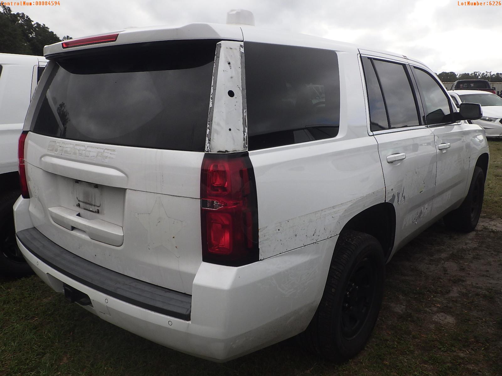 11-06226 (Cars-SUV 4D)  Seller: Gov-Pinellas County Sheriffs Ofc 2016 CHEV TAHOE