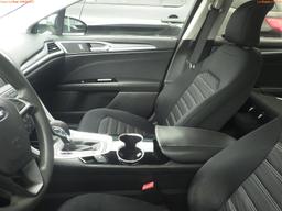 11-06239 (Cars-Sedan 4D)  Seller: Gov-Hernando County Sheriffs 2016 FORD FUSION