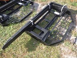 12-13154 (Equip.-Implement misc.)  Seller:Private/Dealer GIYI QUICK CONNECT SKID