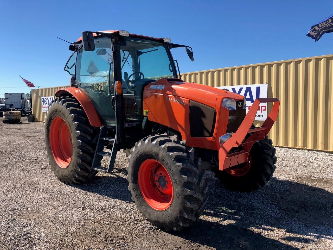 2013 Kubota M135GX 4WD Aggricultural Tractor