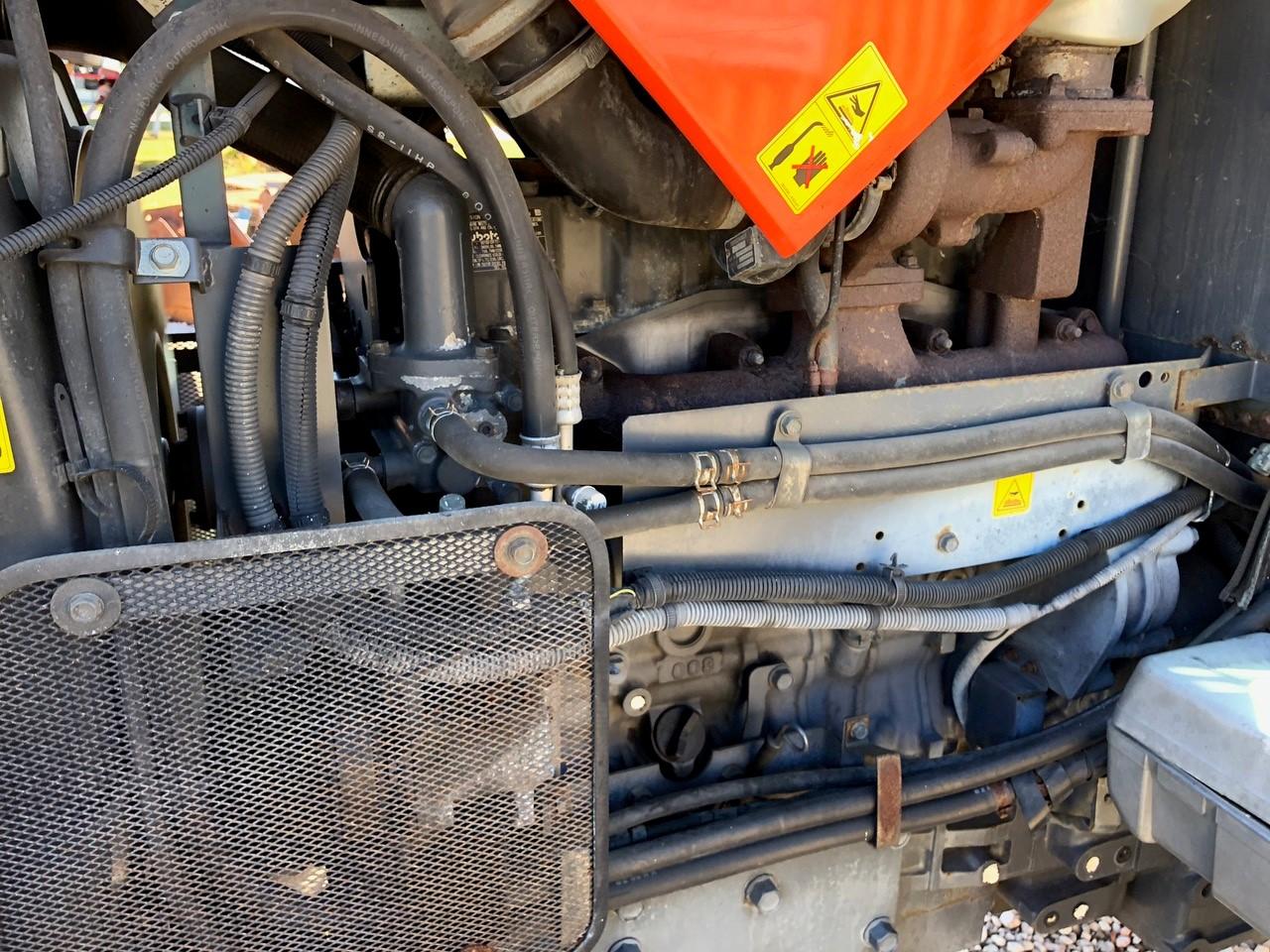 2013 Kubota M135GX 4WD Aggricultural Tractor