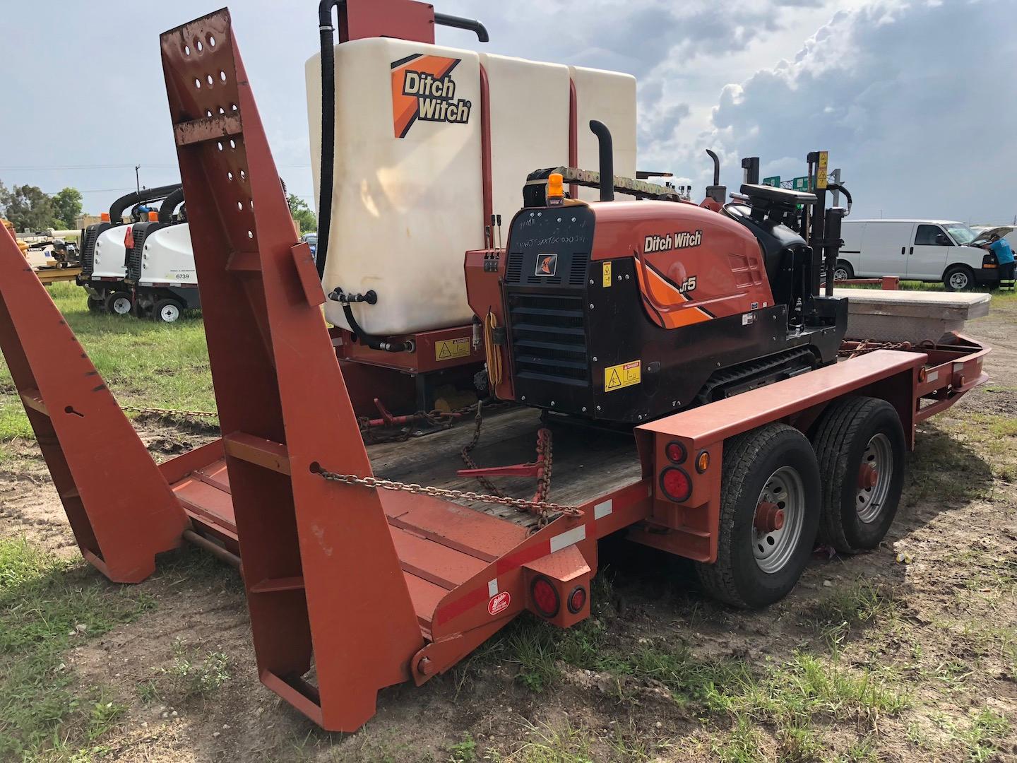 2016 Ditch Witch JT5 Horizontal Directional Drill Machine Set with Electronics