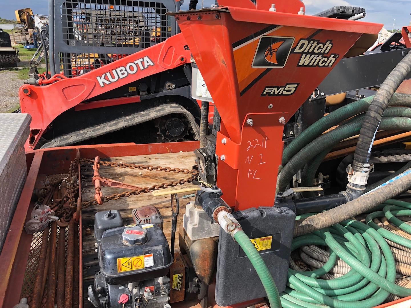 2016 Ditch Witch JT5 Horizontal Directional Drill Machine Set with Electronics