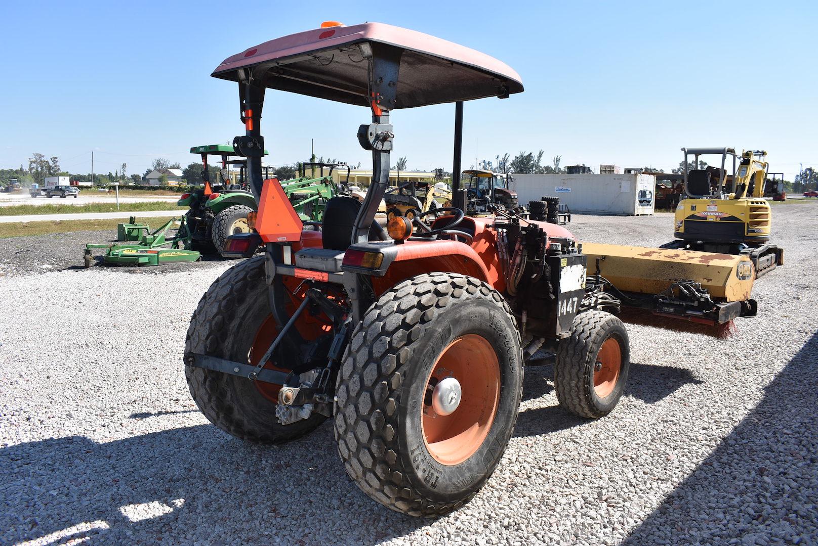 2015 Kubota MX5200F Broom Sweeper Tractor