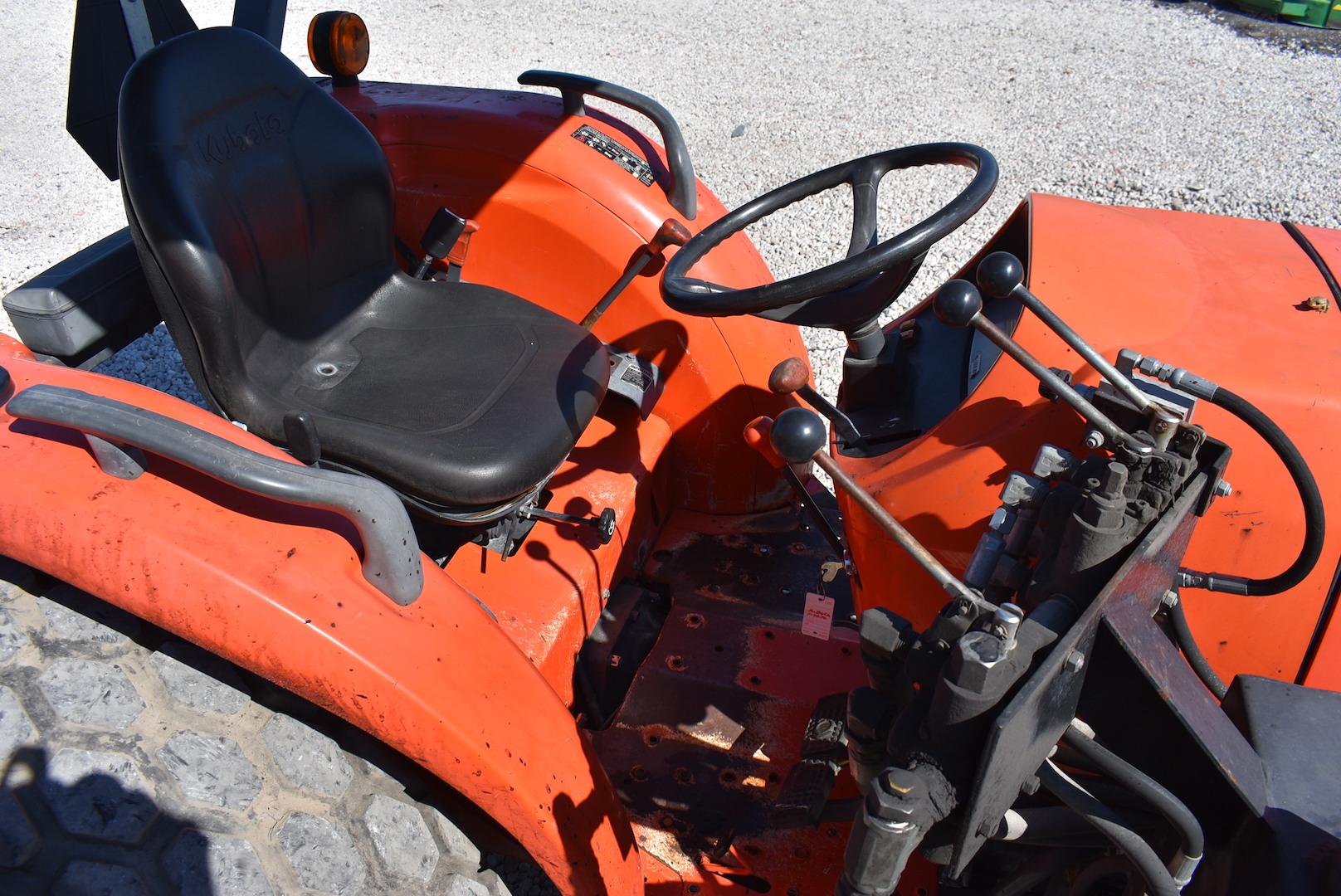 2015 Kubota MX5200F Broom Sweeper Tractor