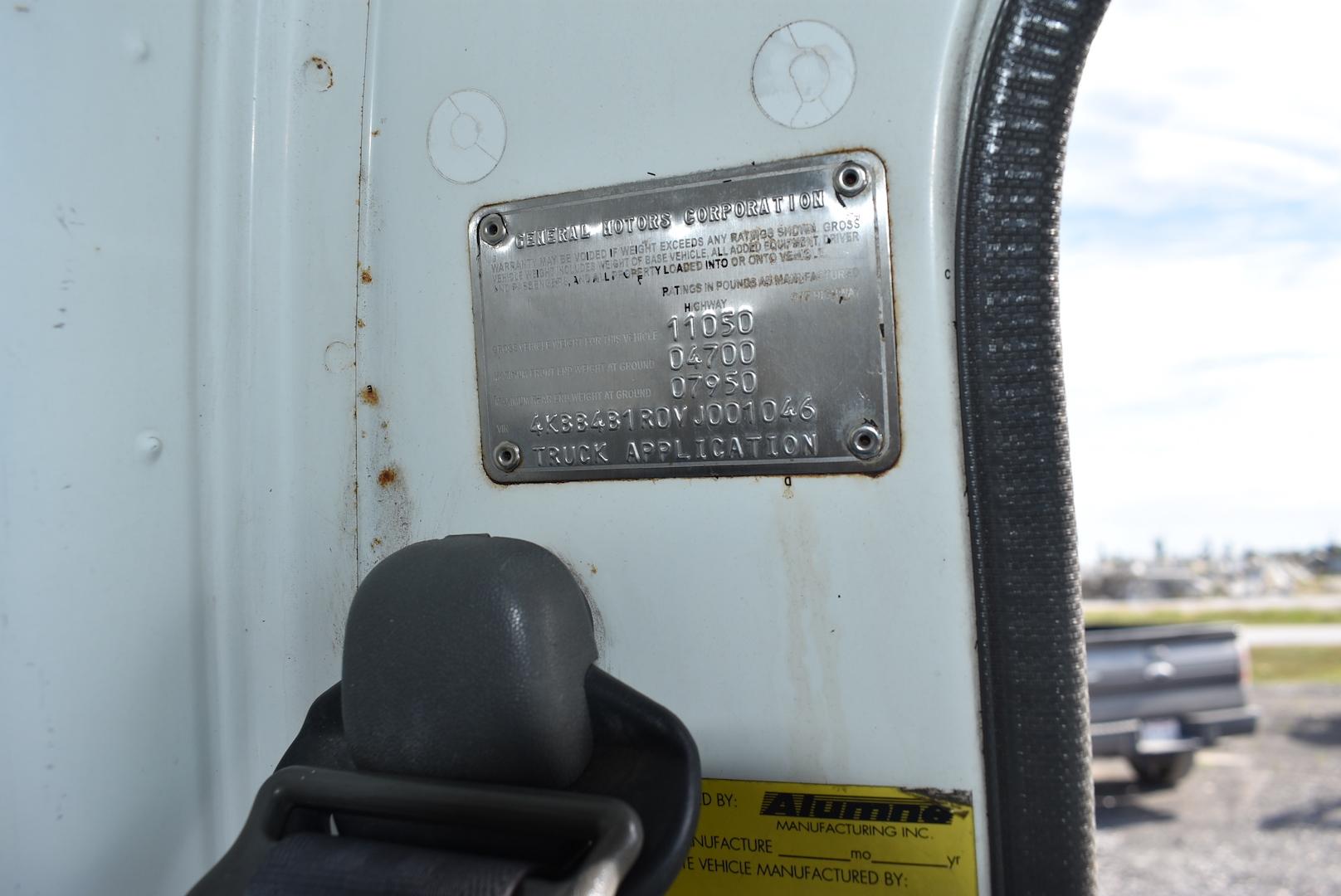 1997 Isuzu Cabover Tilt Master Utility Truck