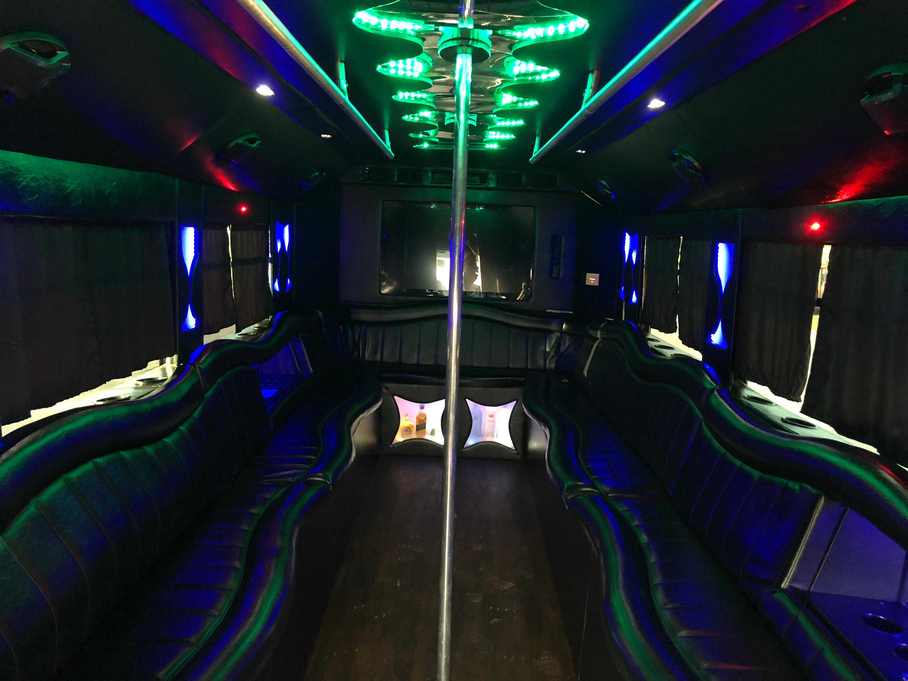 2004 International 3200 Limo Bus