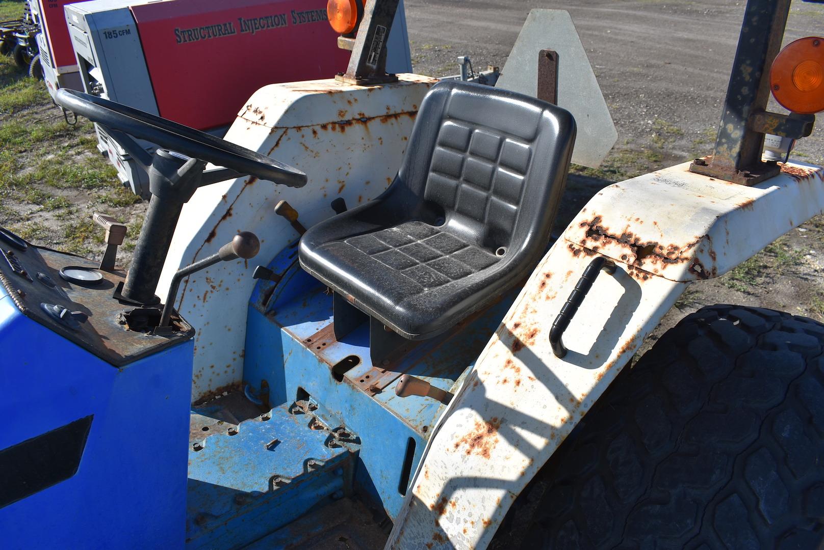 Ford New Holland 3415 Utilty Tractor