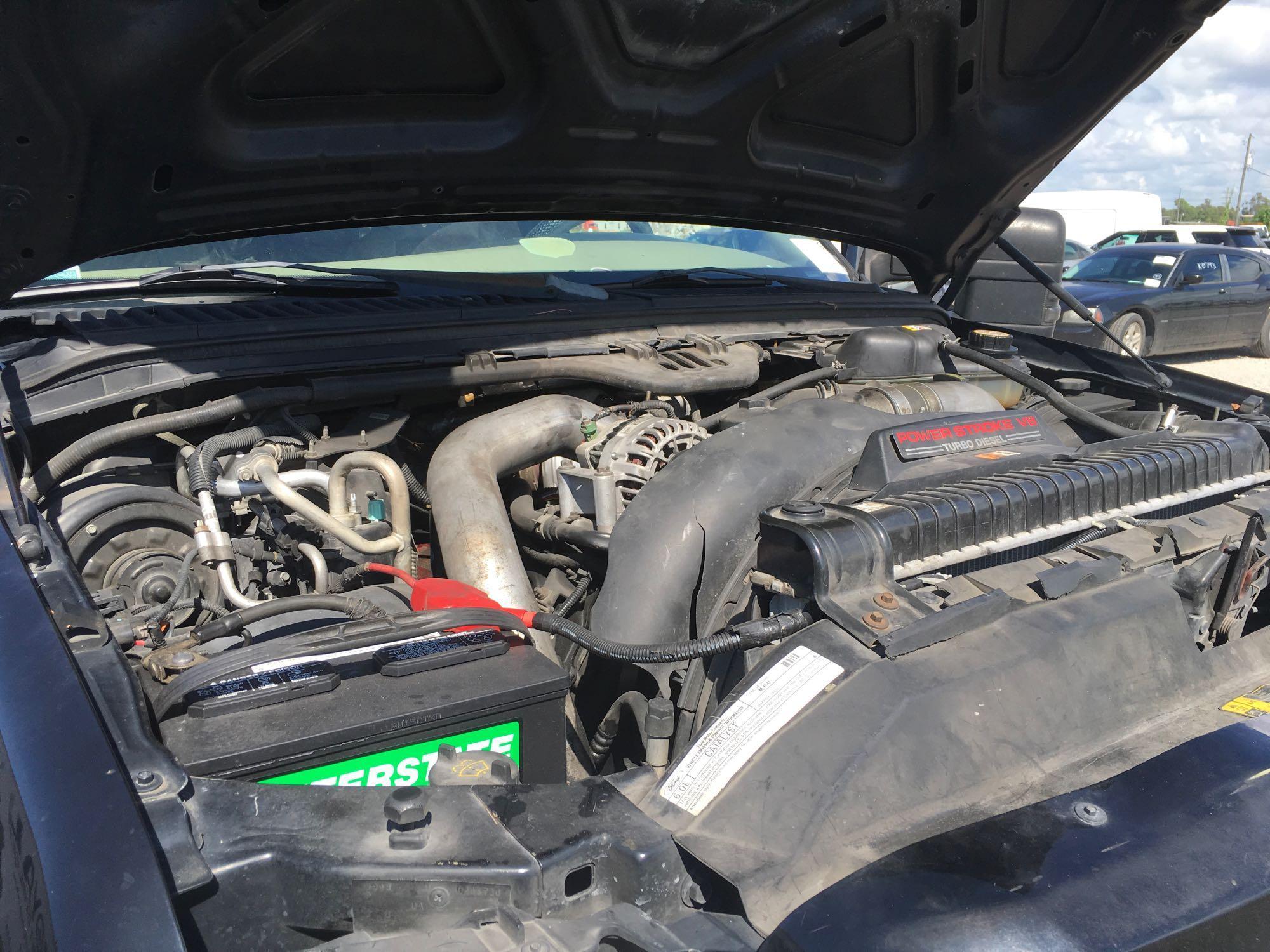 2005 Ford Excursion 4x4 Sport Utility Vehicle