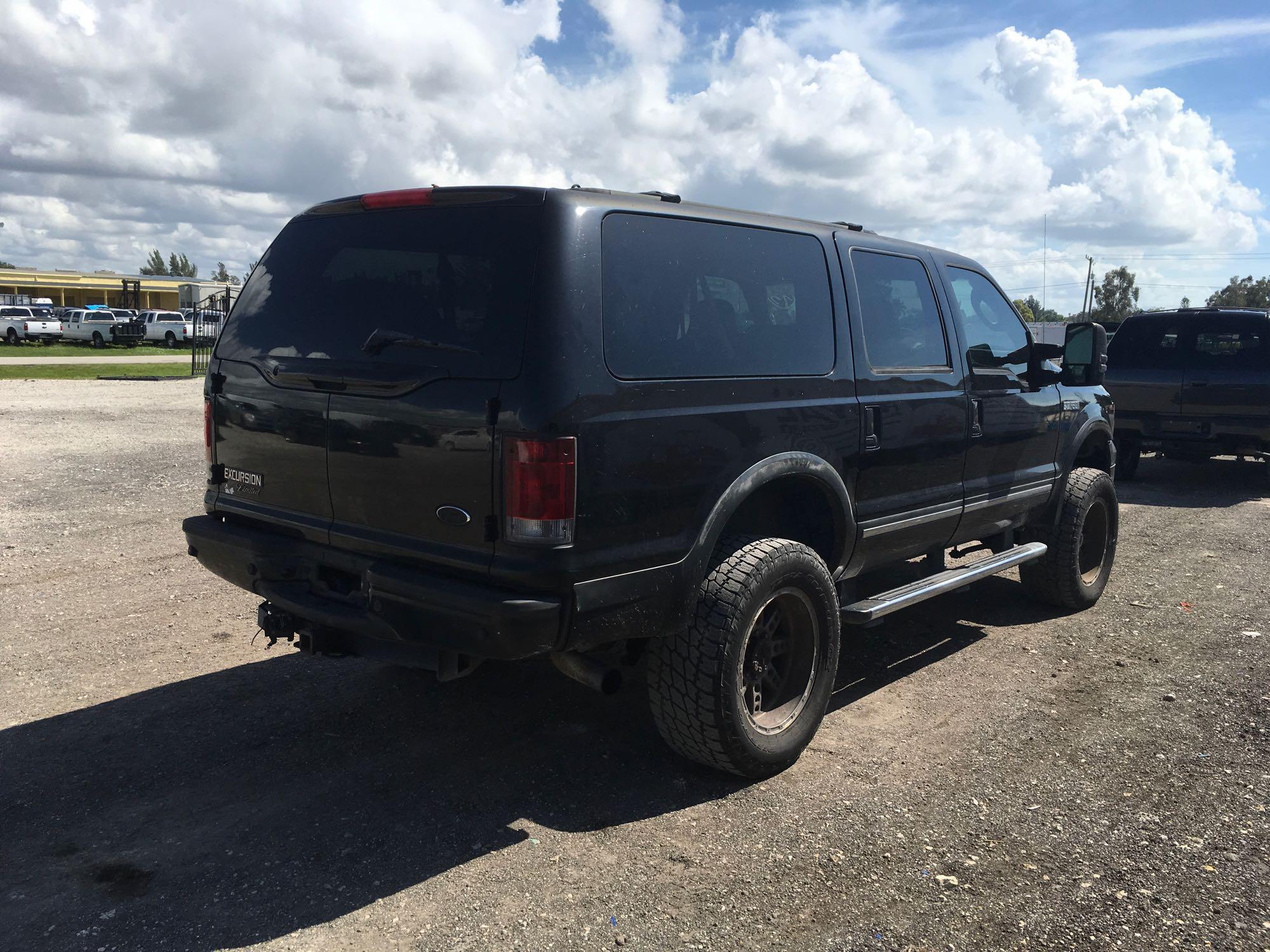 2005 Ford Excursion 4x4 Sport Utility Vehicle