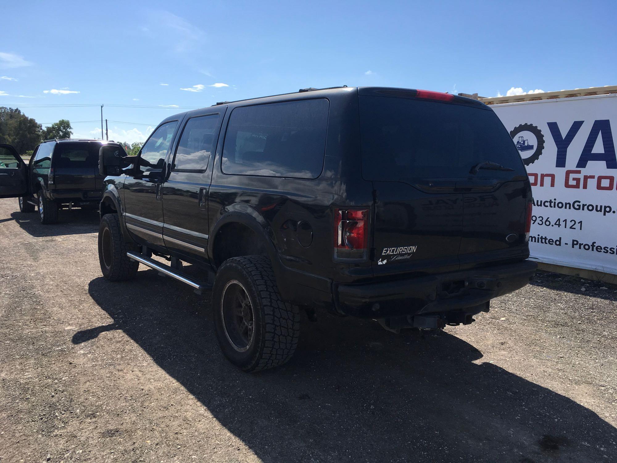 2005 Ford Excursion 4x4 Sport Utility Vehicle
