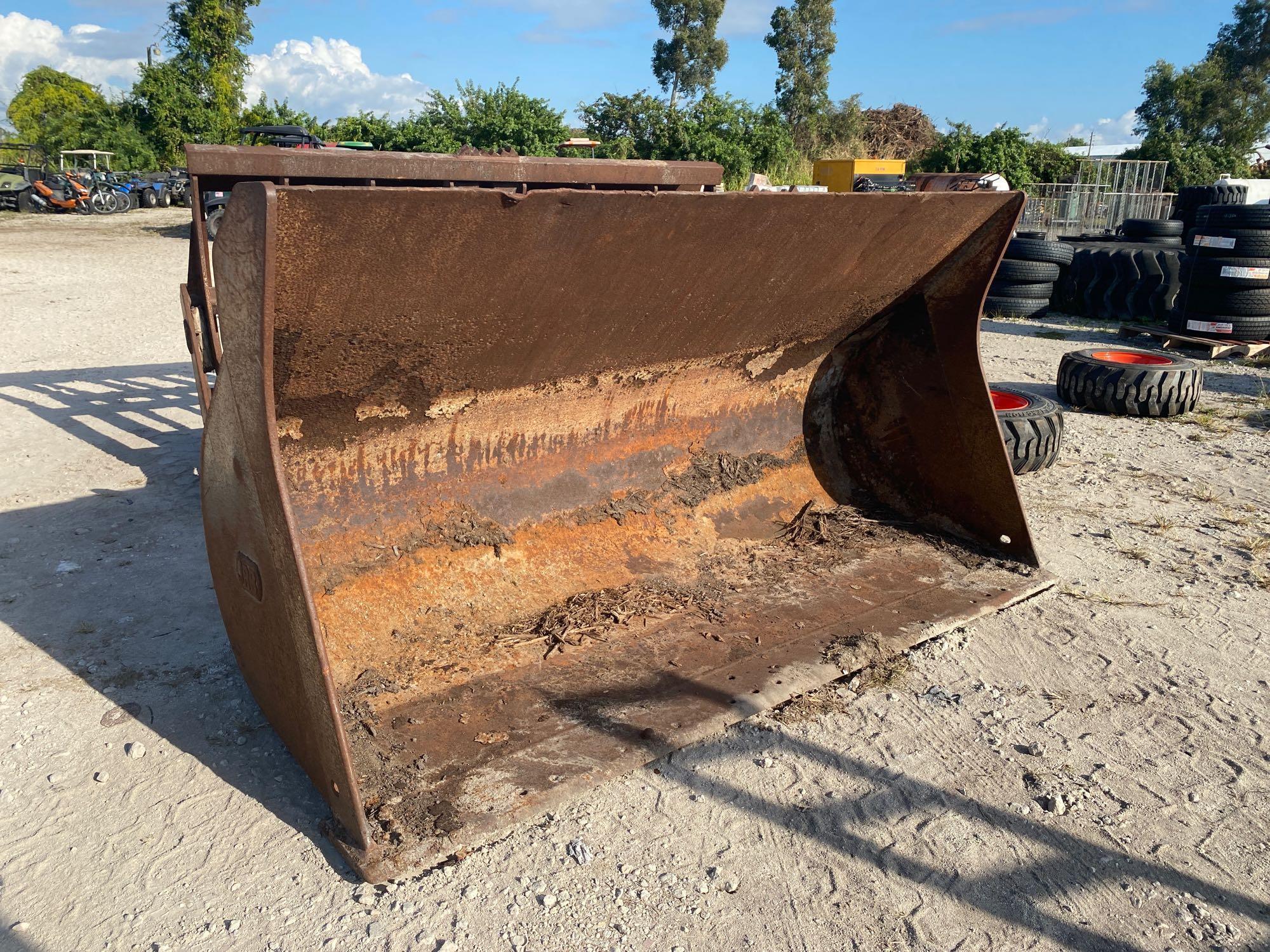 Paladin JD 3 Yard Quick Coupler Wheel Loader Bucket Attachment 100in