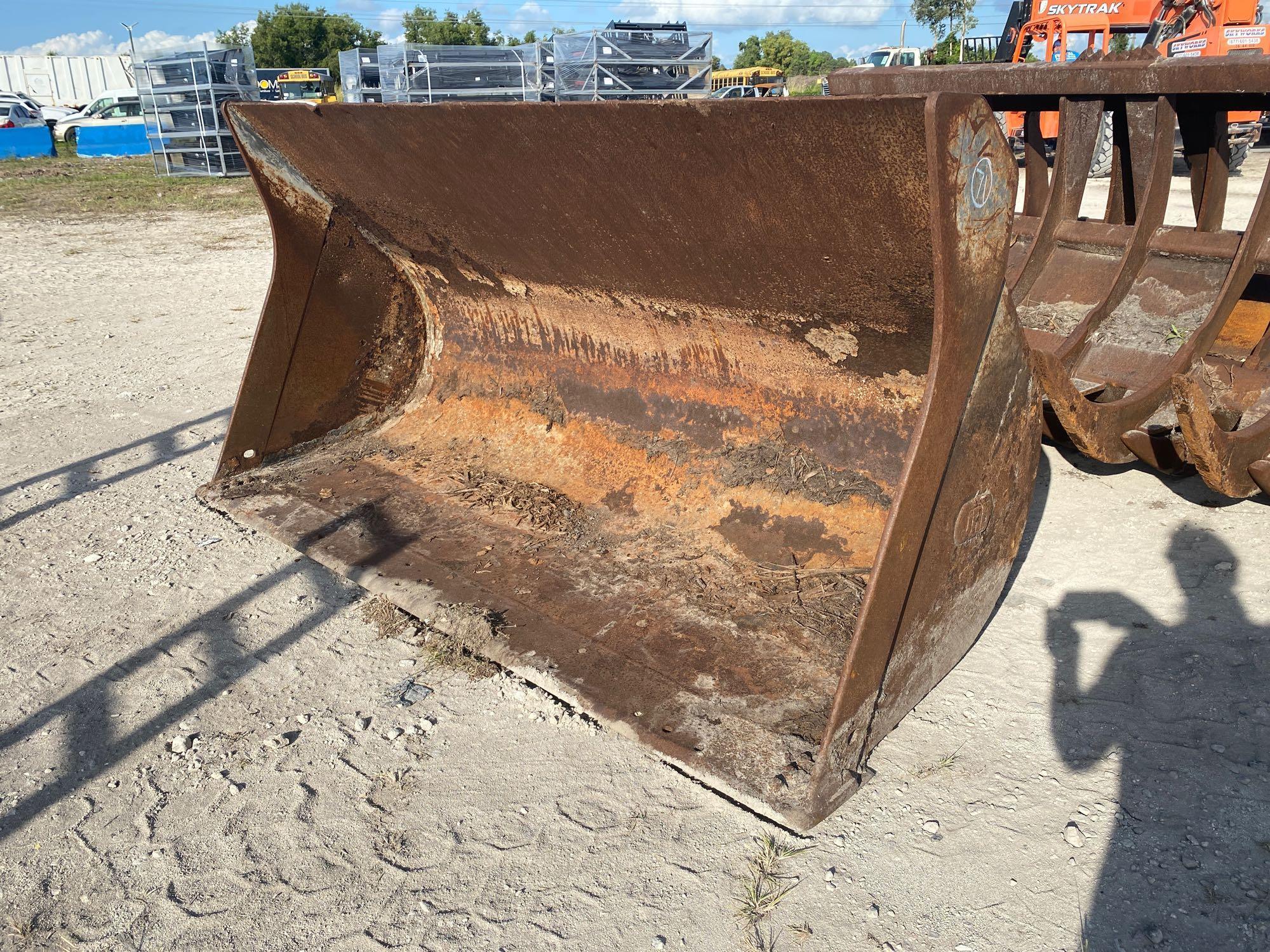 Paladin JD 3 Yard Quick Coupler Wheel Loader Bucket Attachment 100in