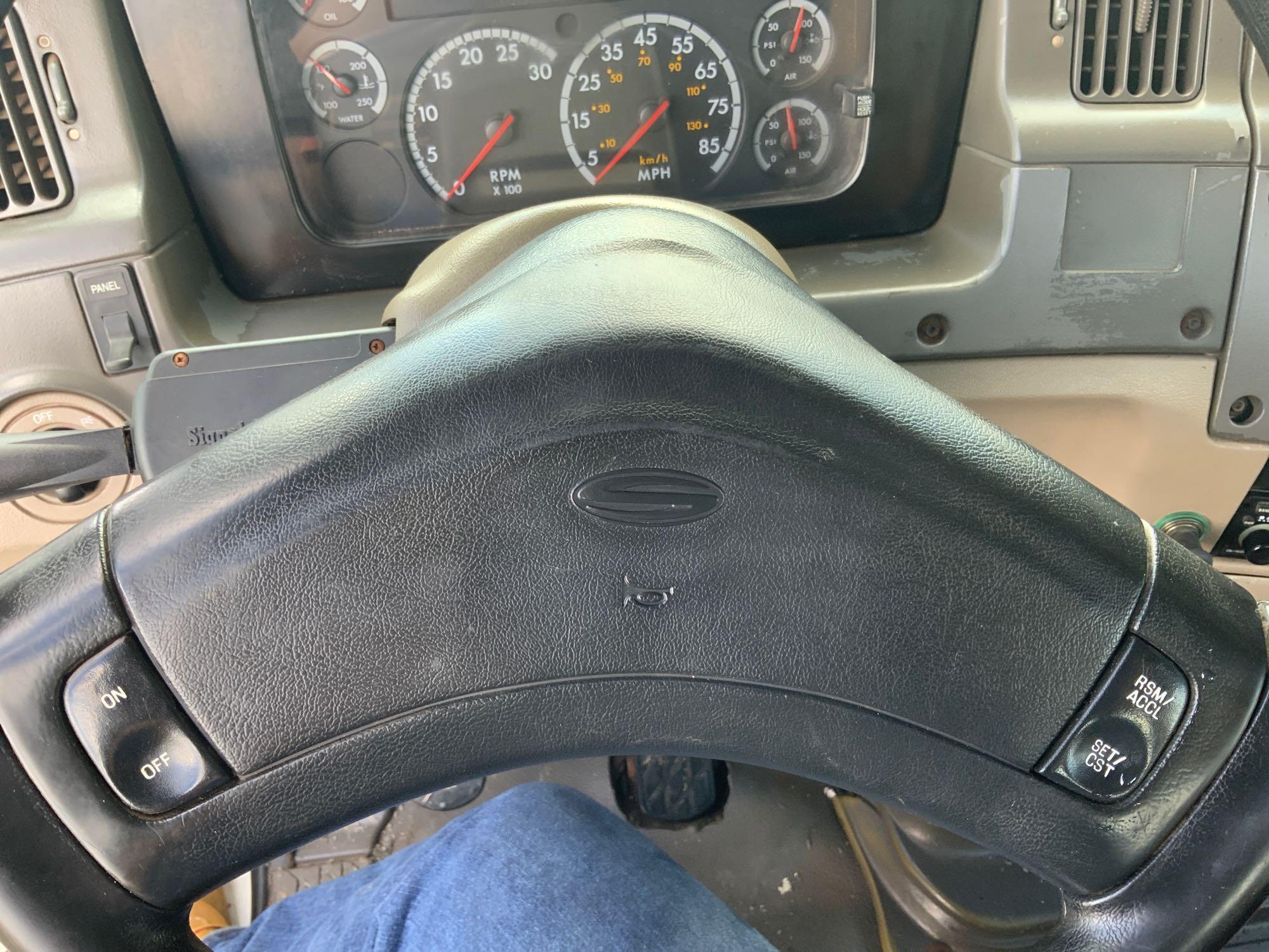 2007 Sterling L9500 T/A Rolloff Truck