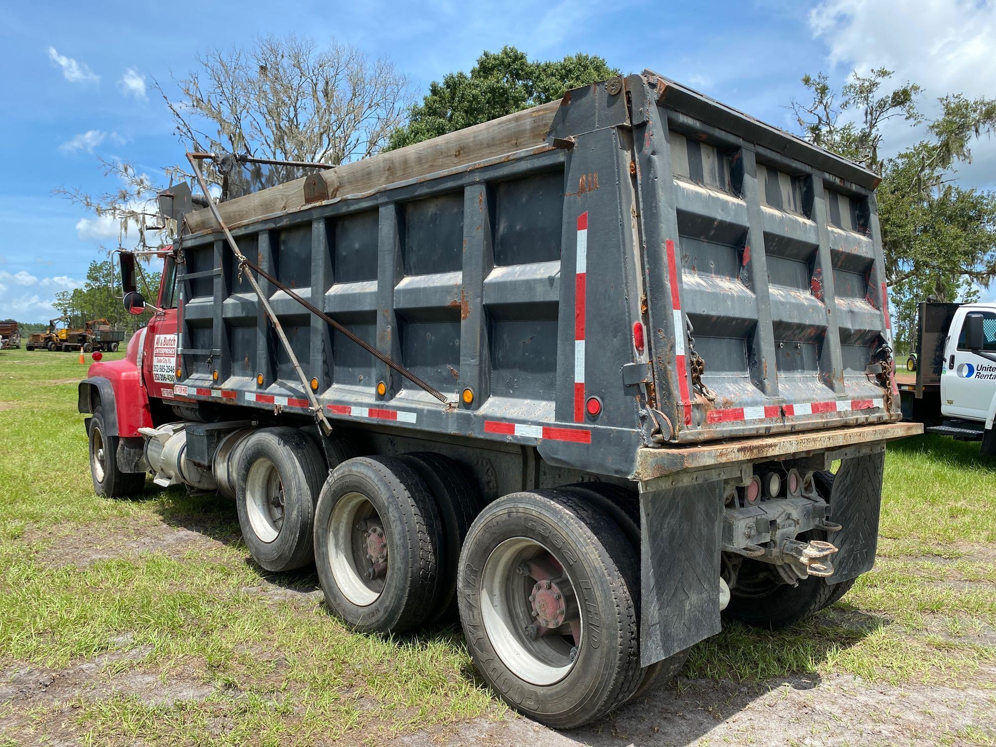 1979 Ford Custom Cab Tri-Axle Dump Truck