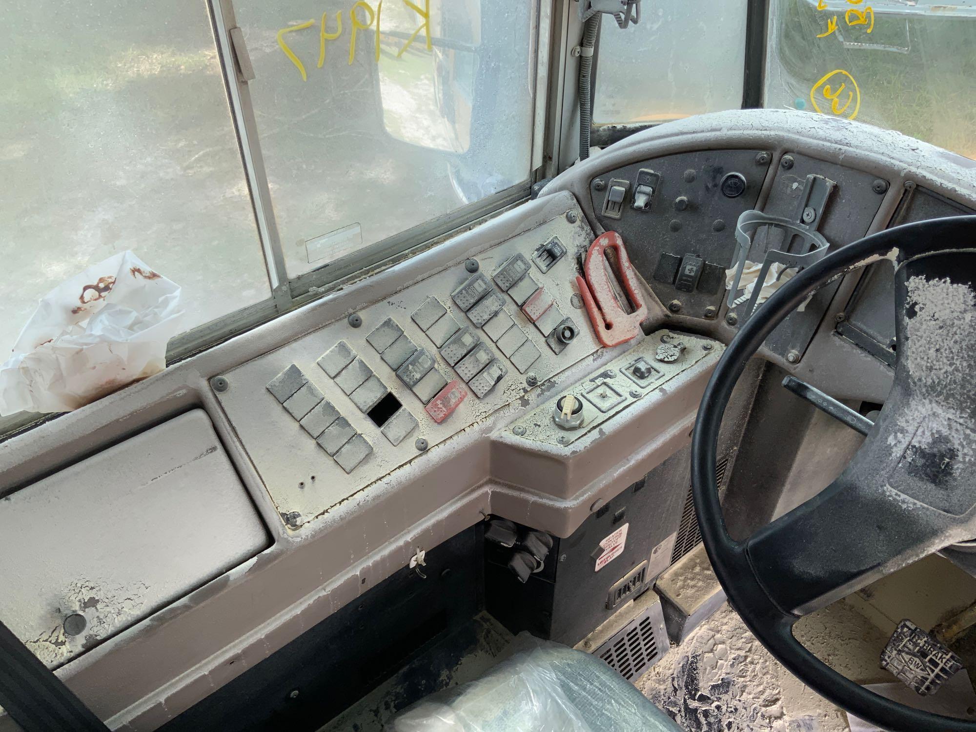 2004 IC Corporation 3000IC 66 Passenger Bus