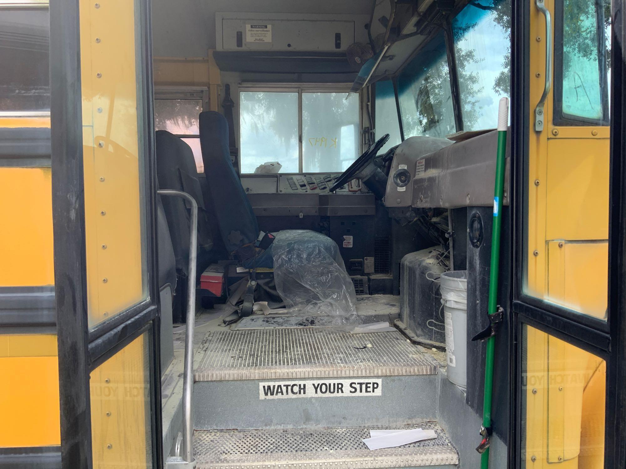 2004 IC Corporation 3000IC 66 Passenger Bus