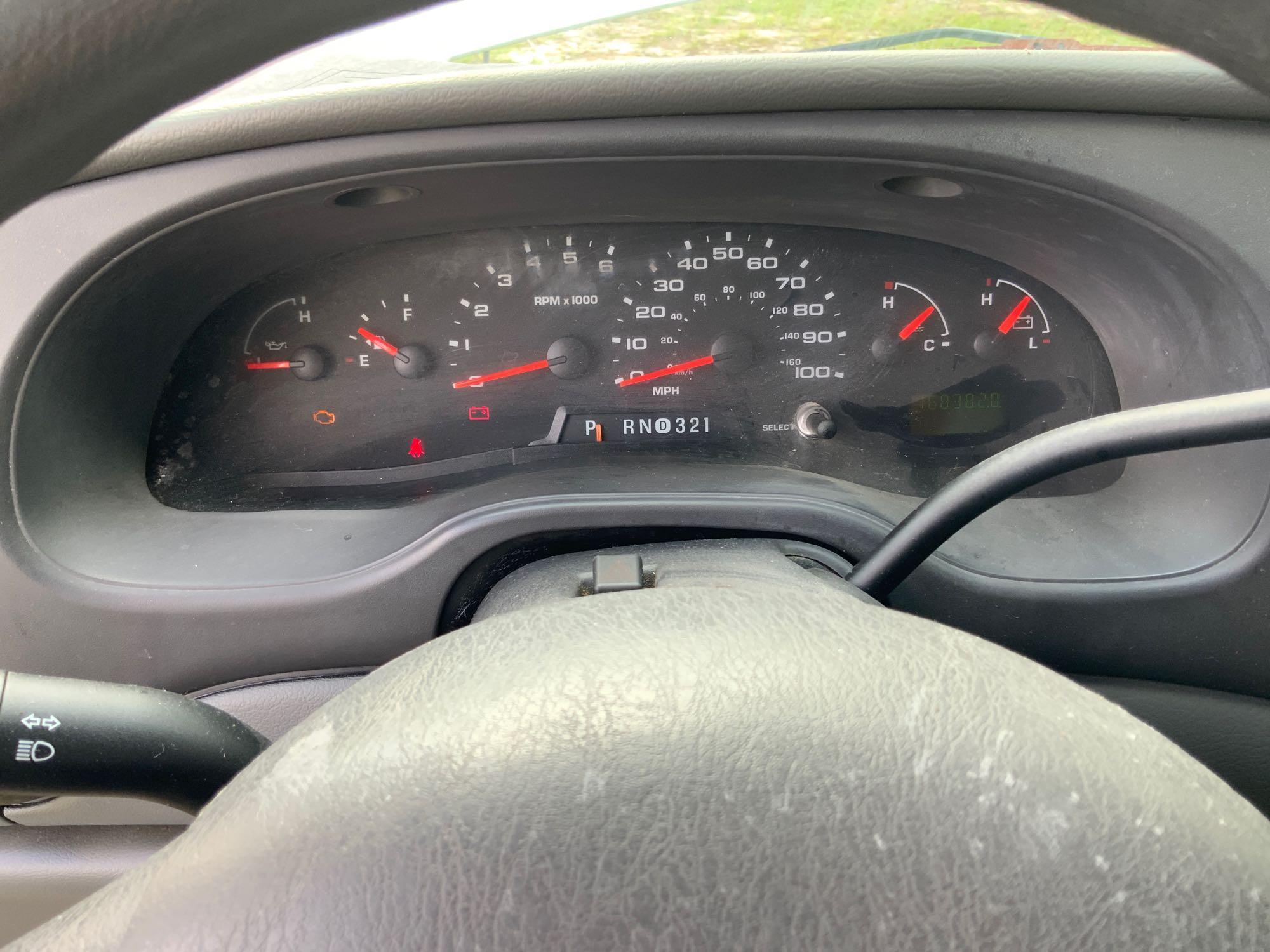 2005 Ford Econoline Box Van