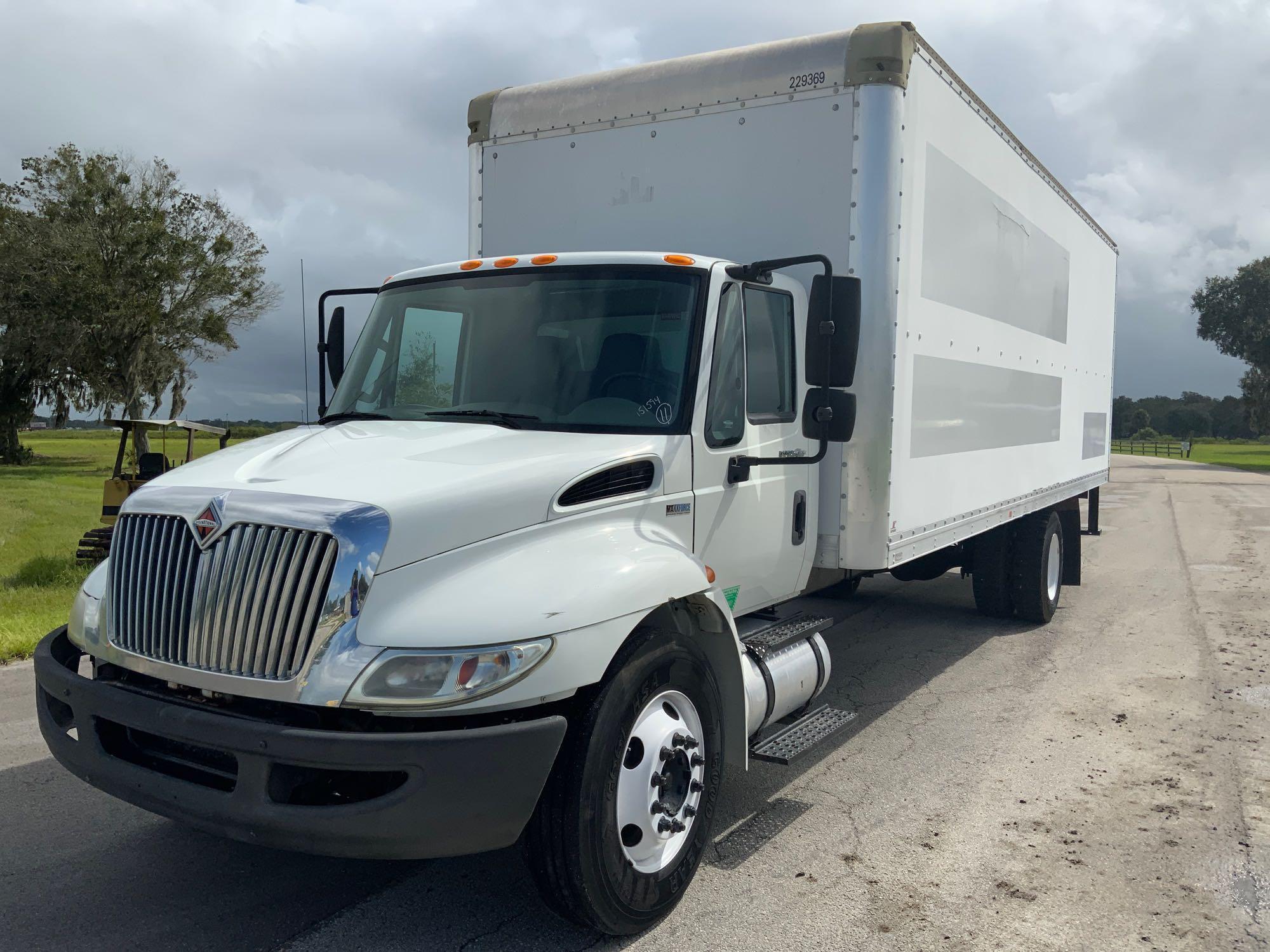 2013 International DuraStar 4300 Box Truck