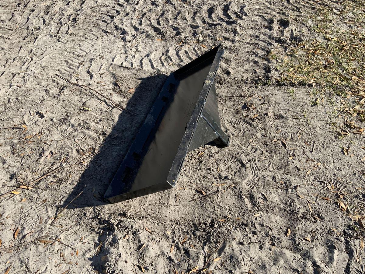 Unused Skid Steer Trailer Mover Hitch Attachment
