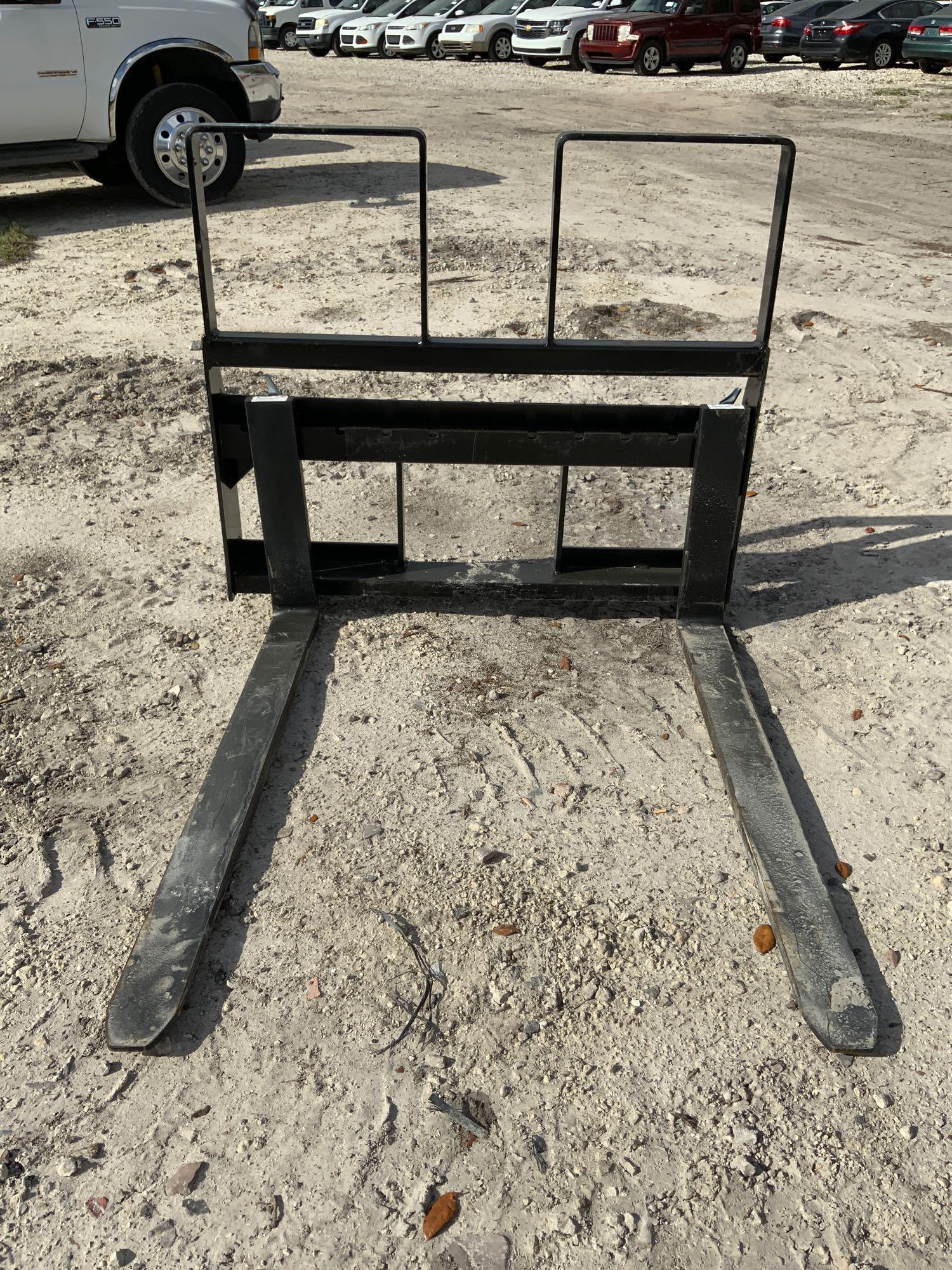 Unused Kivel Skid Steer Step Through 48in 4,200lb Forks and Frame