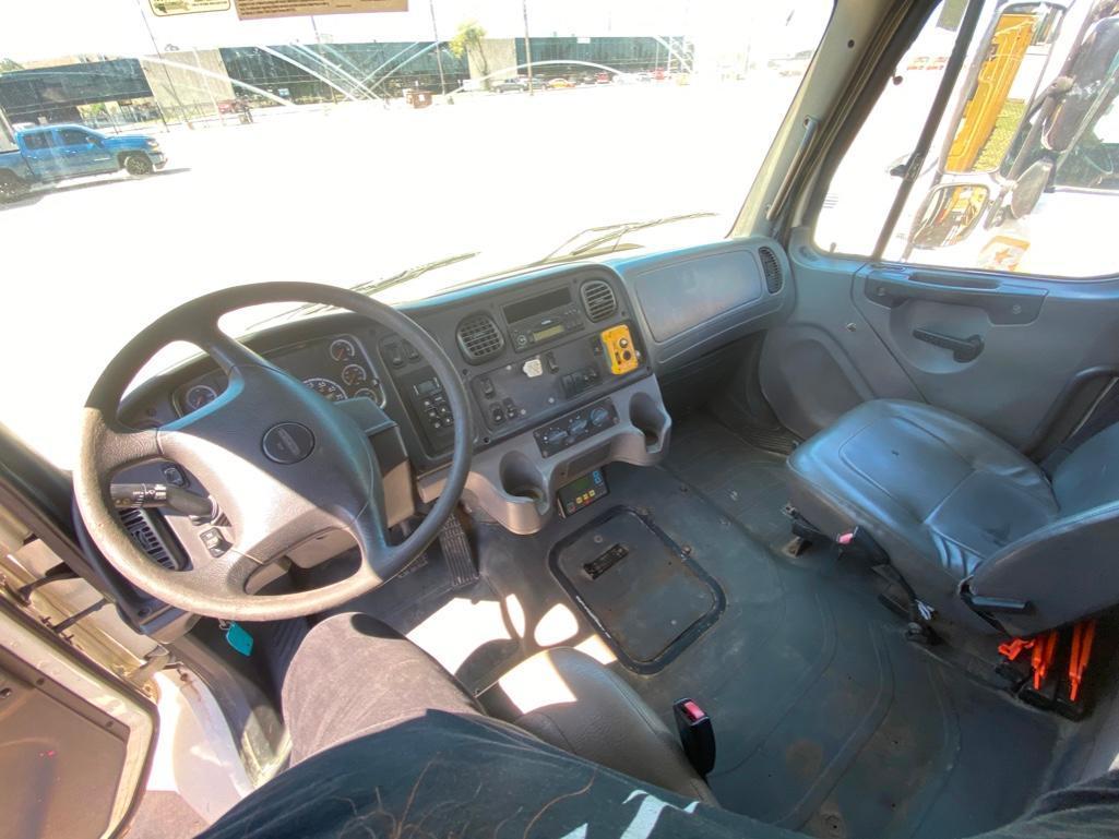 2007 Freightliner M2 TMA / Crash Truck Attenuator