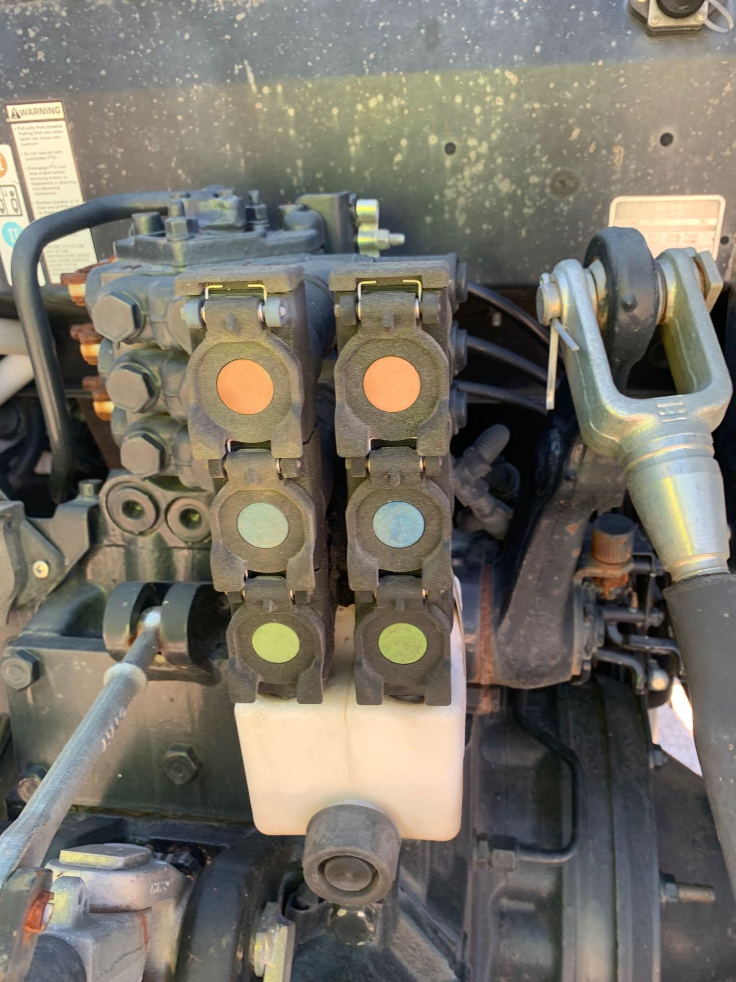 2007 New Holland T6030 4x4 120hp Tractor