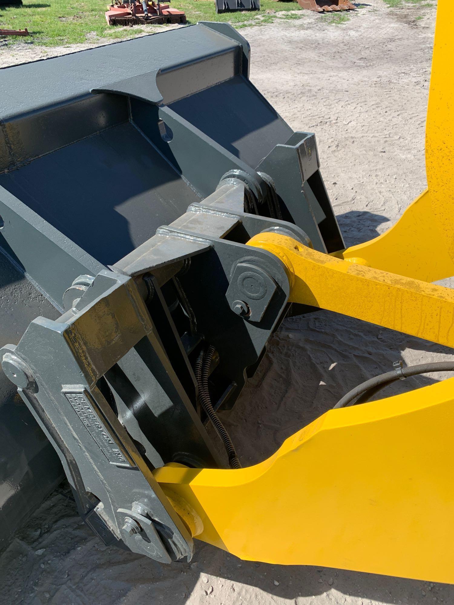 2014 Komatsu WA320-7 Articulated Wheel Loader