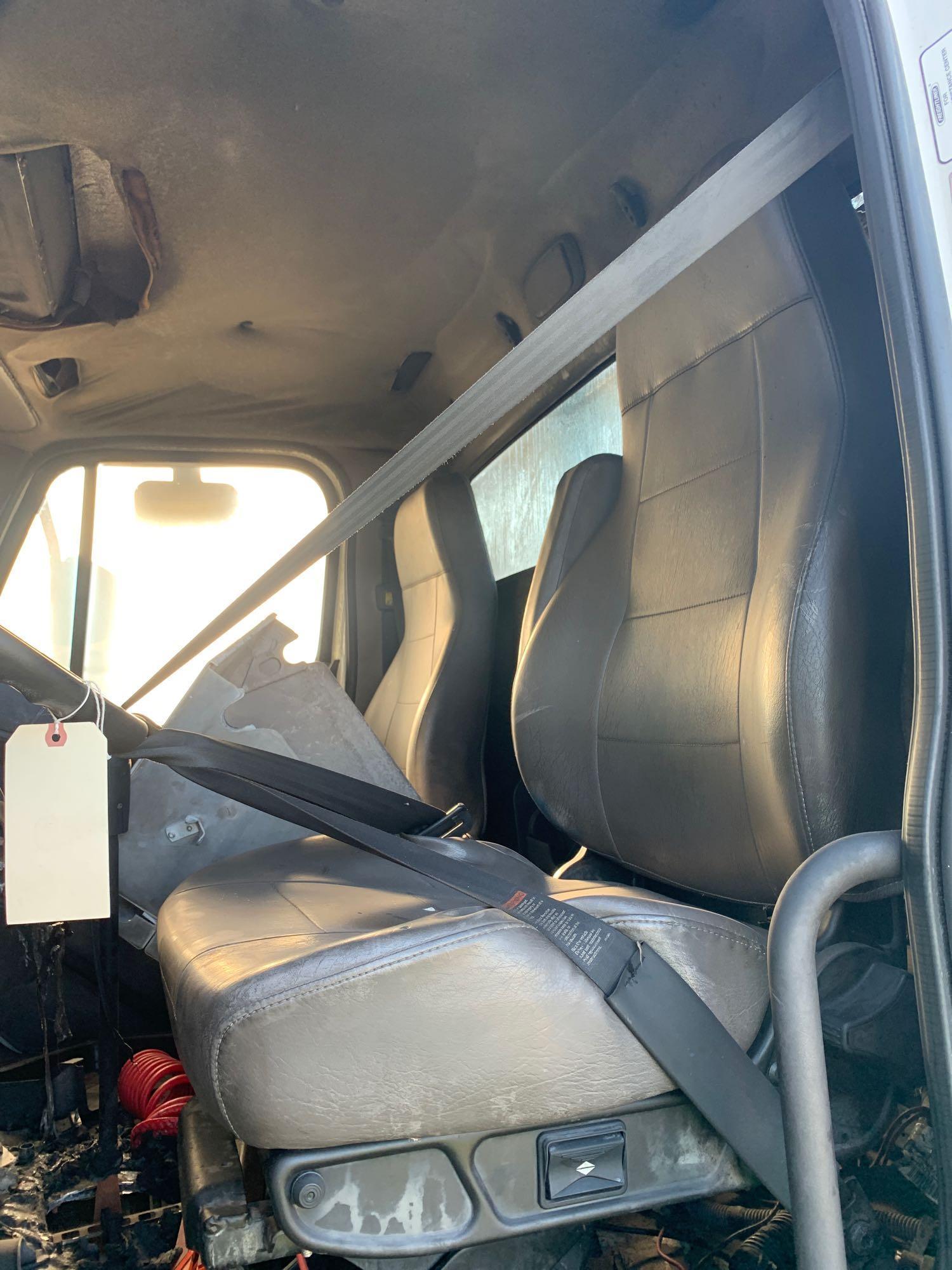2014 Freightliner M2 T/A Truck Tractor
