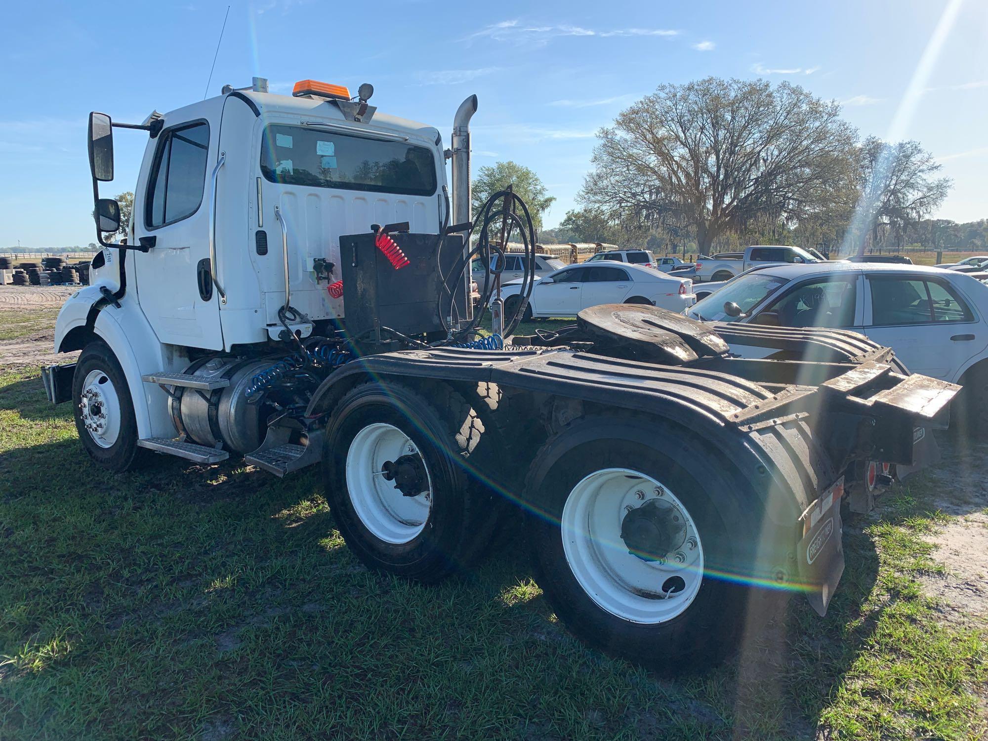 2014 Freightliner M2 T/A Truck Tractor