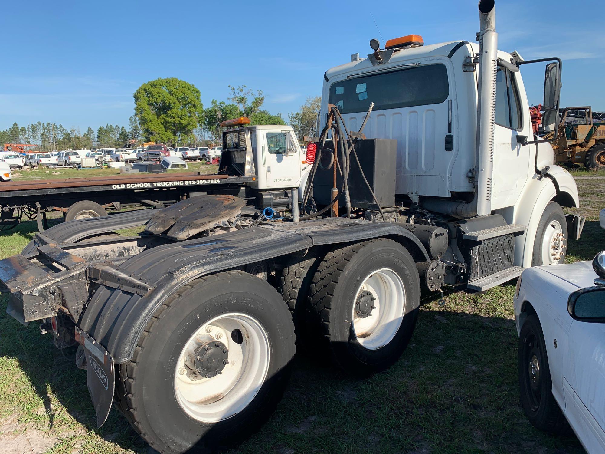 2014 Freightliner M2 T/A Truck Tractor