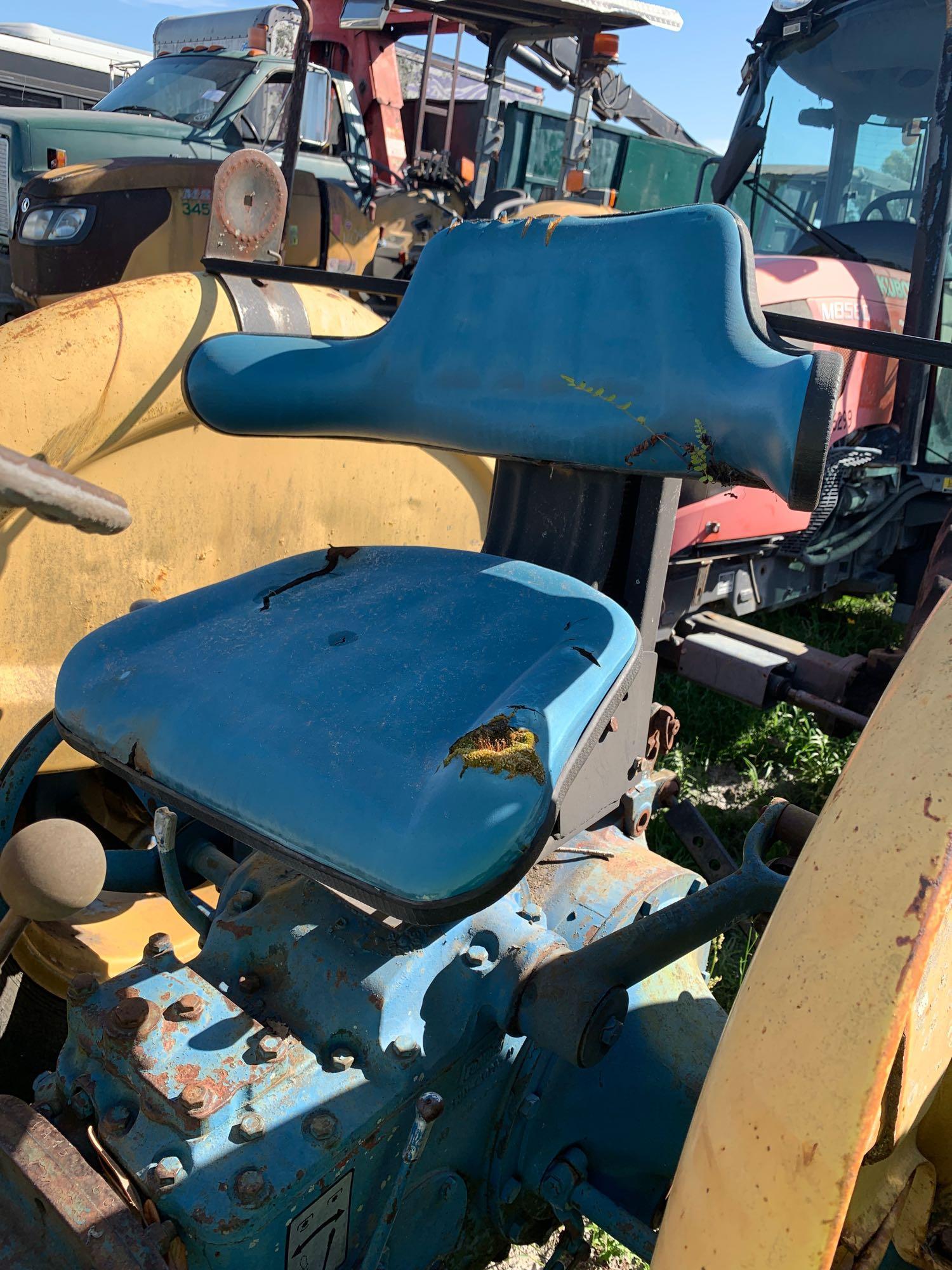 Ford 3400 Utility Tractor