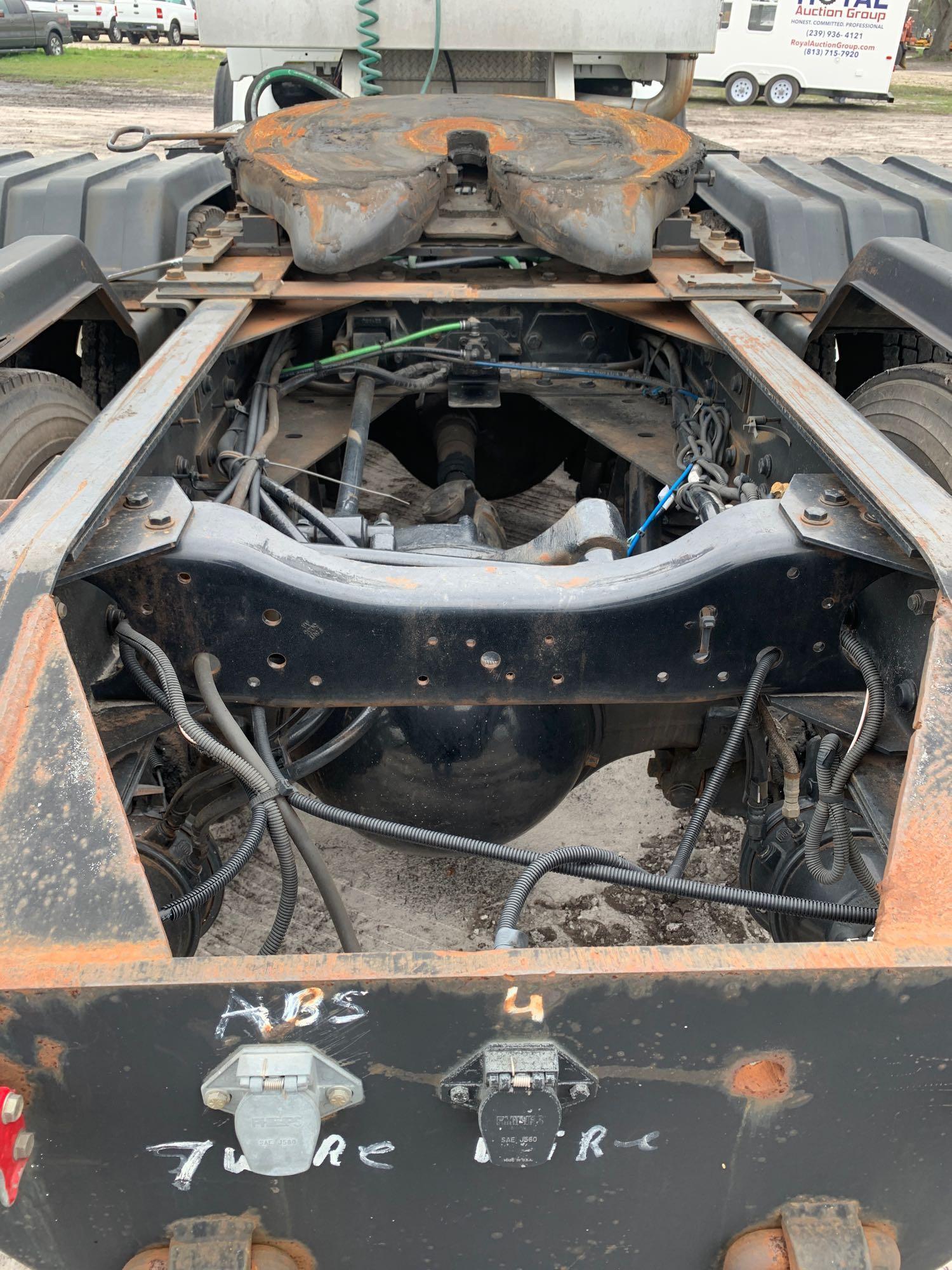 2003 Sterling L9500 Wet Kit T/A Day Cab Truck Tractor