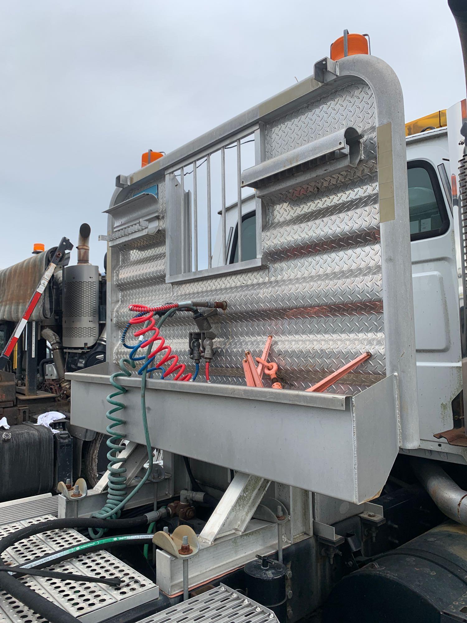 2003 Sterling L9500 Wet Kit T/A Day Cab Truck Tractor