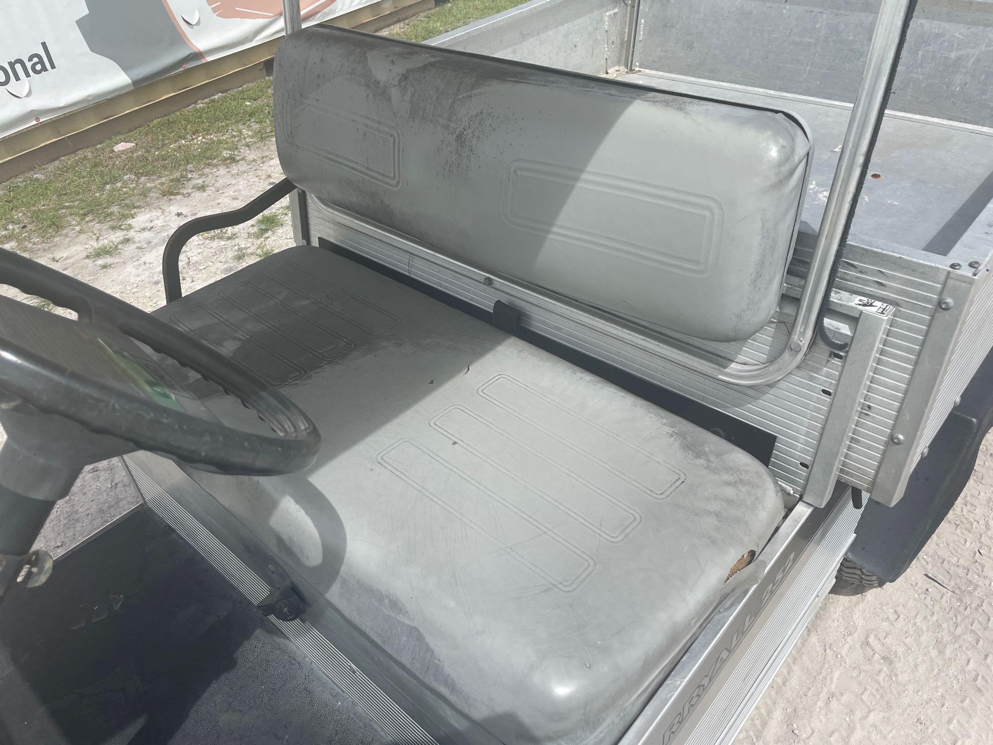 2004 Club Car Carryall 252 Dump Utility Cart