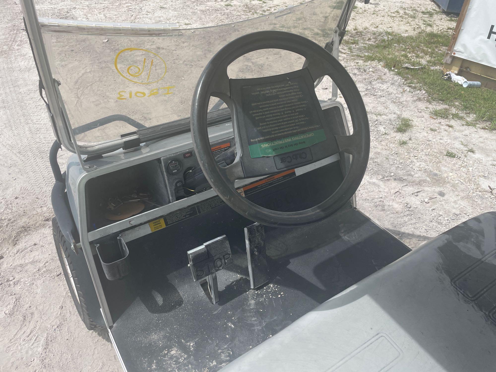 2004 Club Car Carryall 252 Dump Utility Cart